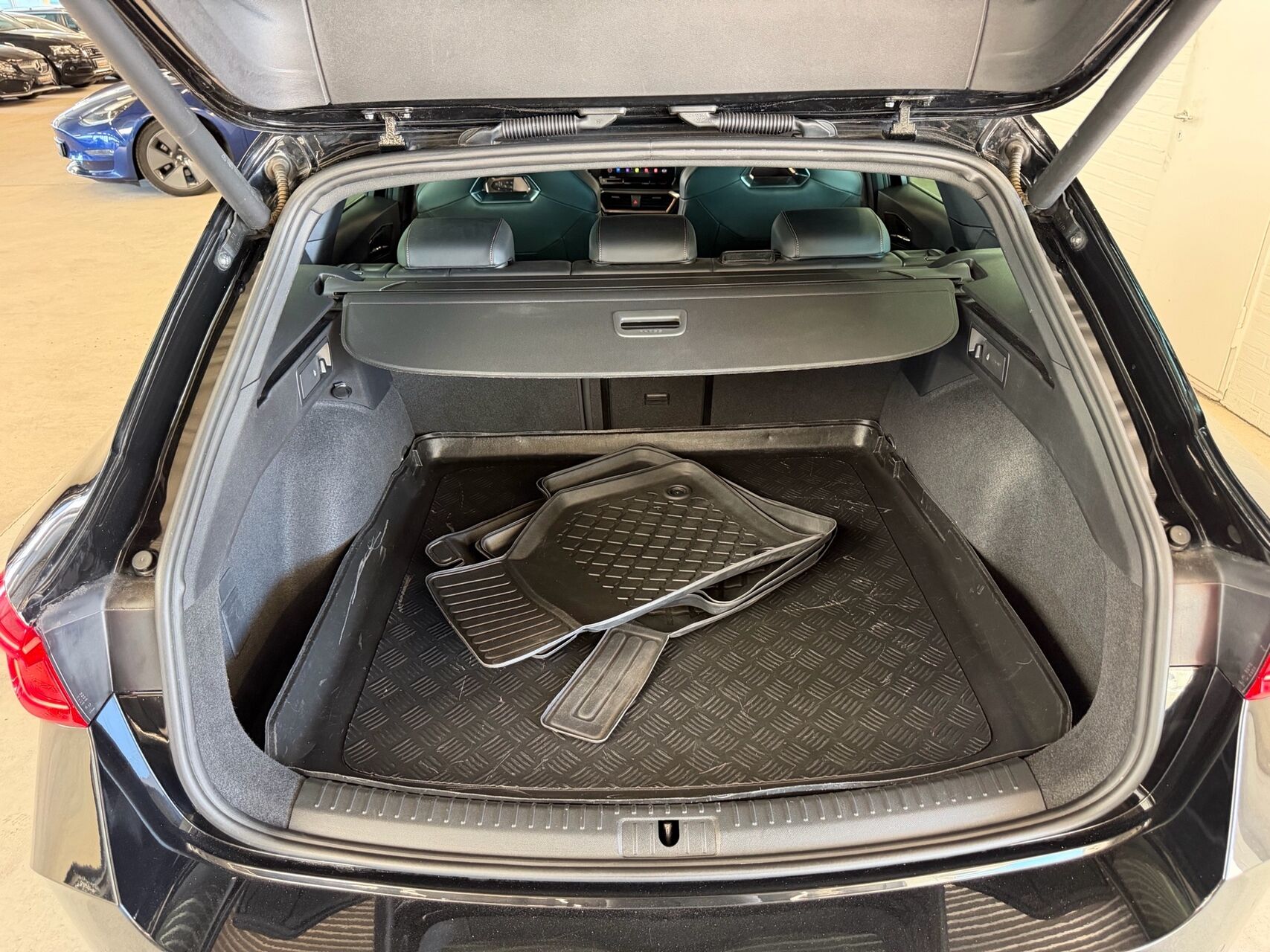 Billede af Seat Leon Sportstourer 1,4 e-Hybrid FR DSG 204HK Stc 6g Aut.