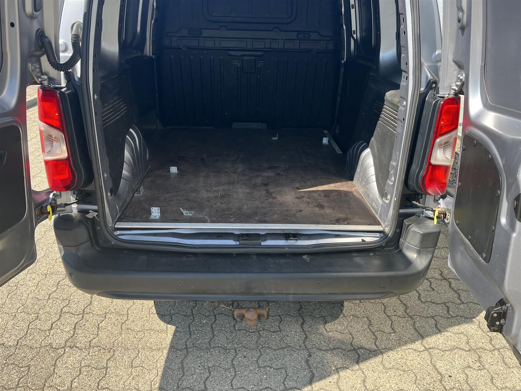Billede af Opel Combo L1V1 1,5 D Enjoy EAT8 130HK Van 8g Aut.