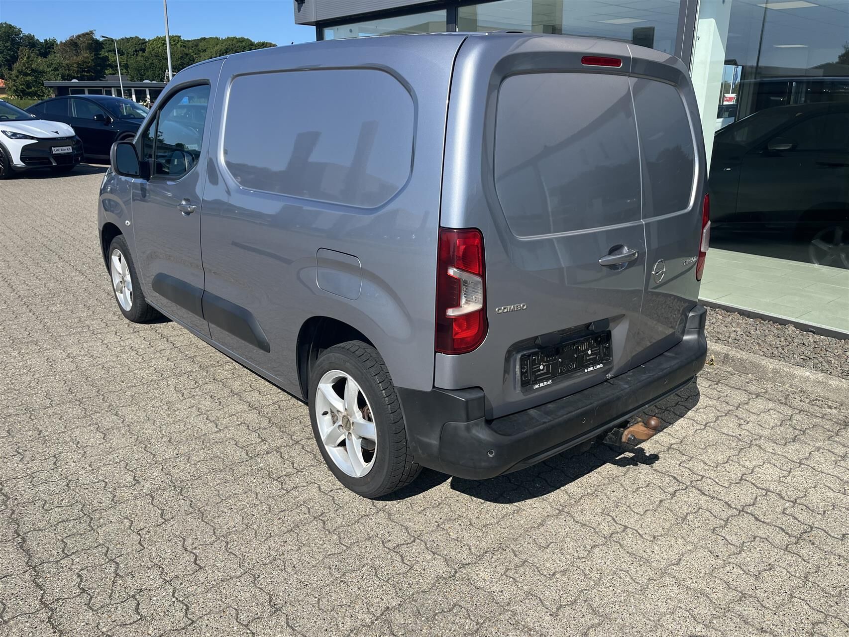 Billede af Opel Combo L1V1 1,5 D Enjoy EAT8 130HK Van 8g Aut.