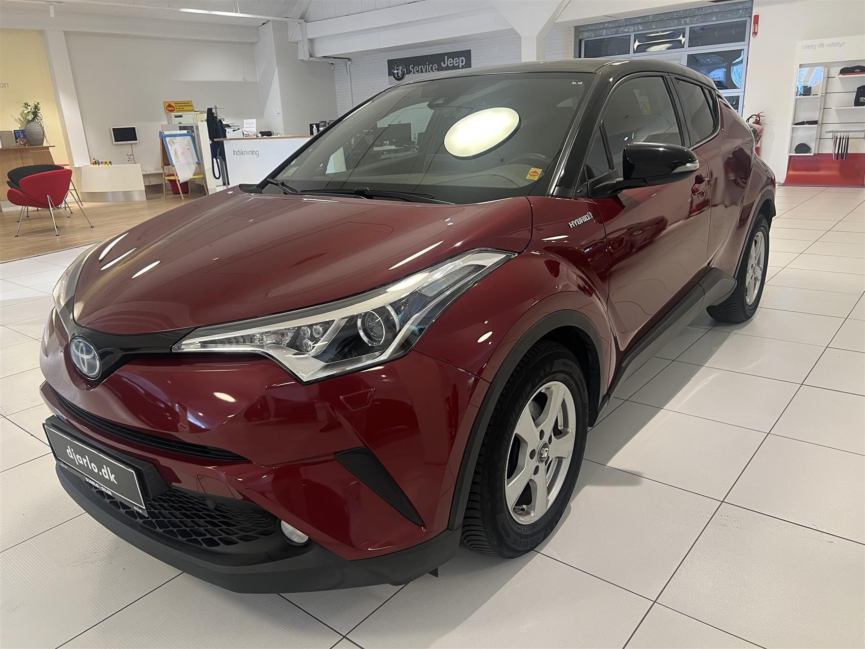 Billede af Toyota C-HR 1,8 Hybrid C-LUB Bi-tone Multidrive S 122HK 5d Aut.
