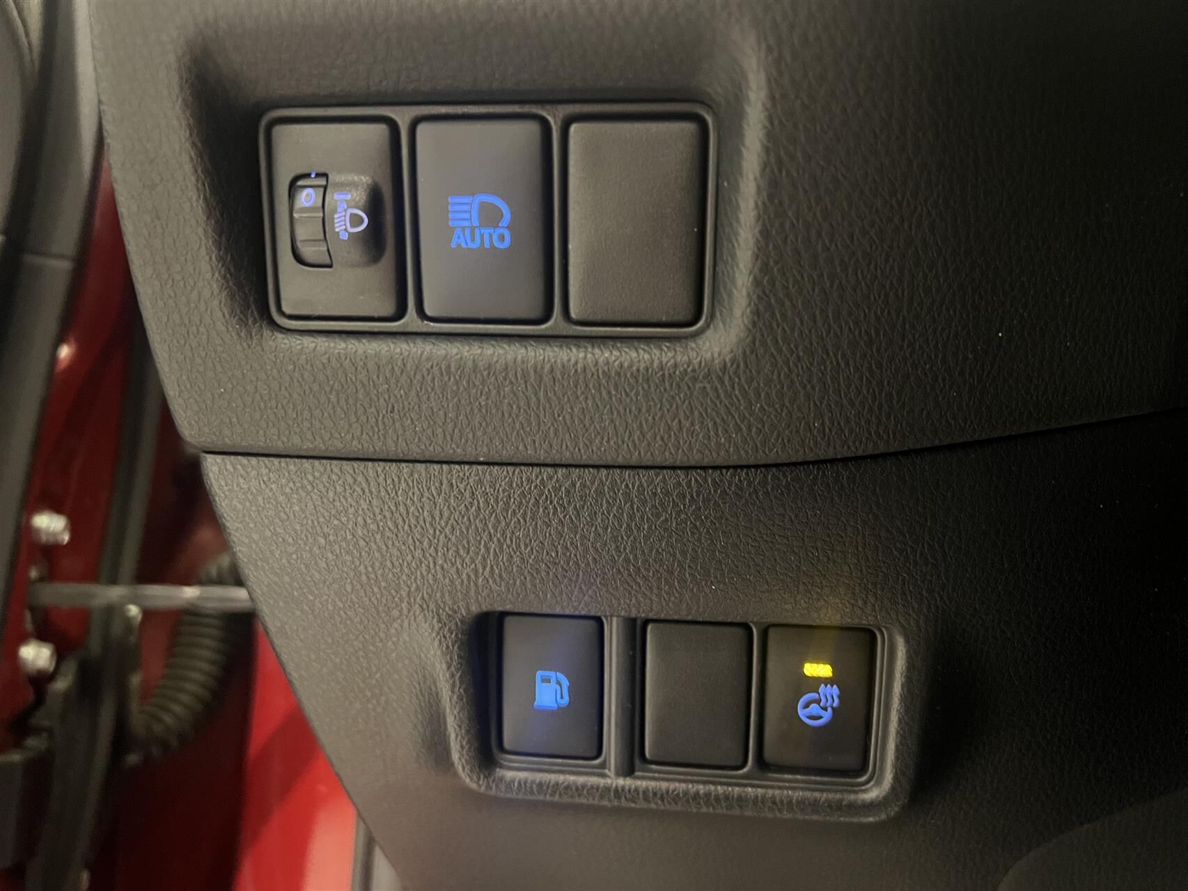 Billede af Toyota C-HR 1,8 Hybrid C-LUB Bi-tone Multidrive S 122HK 5d Aut.