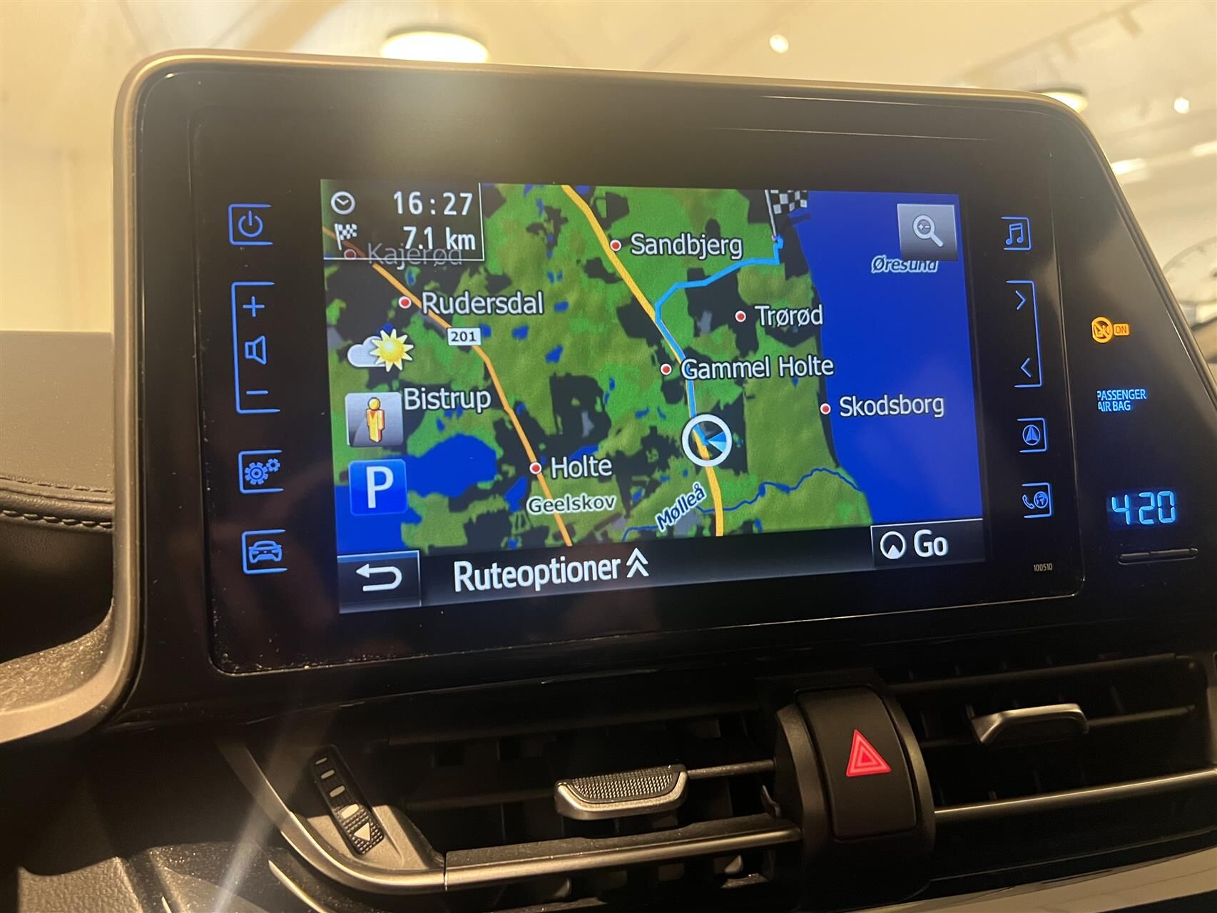 Billede af Toyota C-HR 1,8 Hybrid C-LUB Bi-tone Multidrive S 122HK 5d Aut.