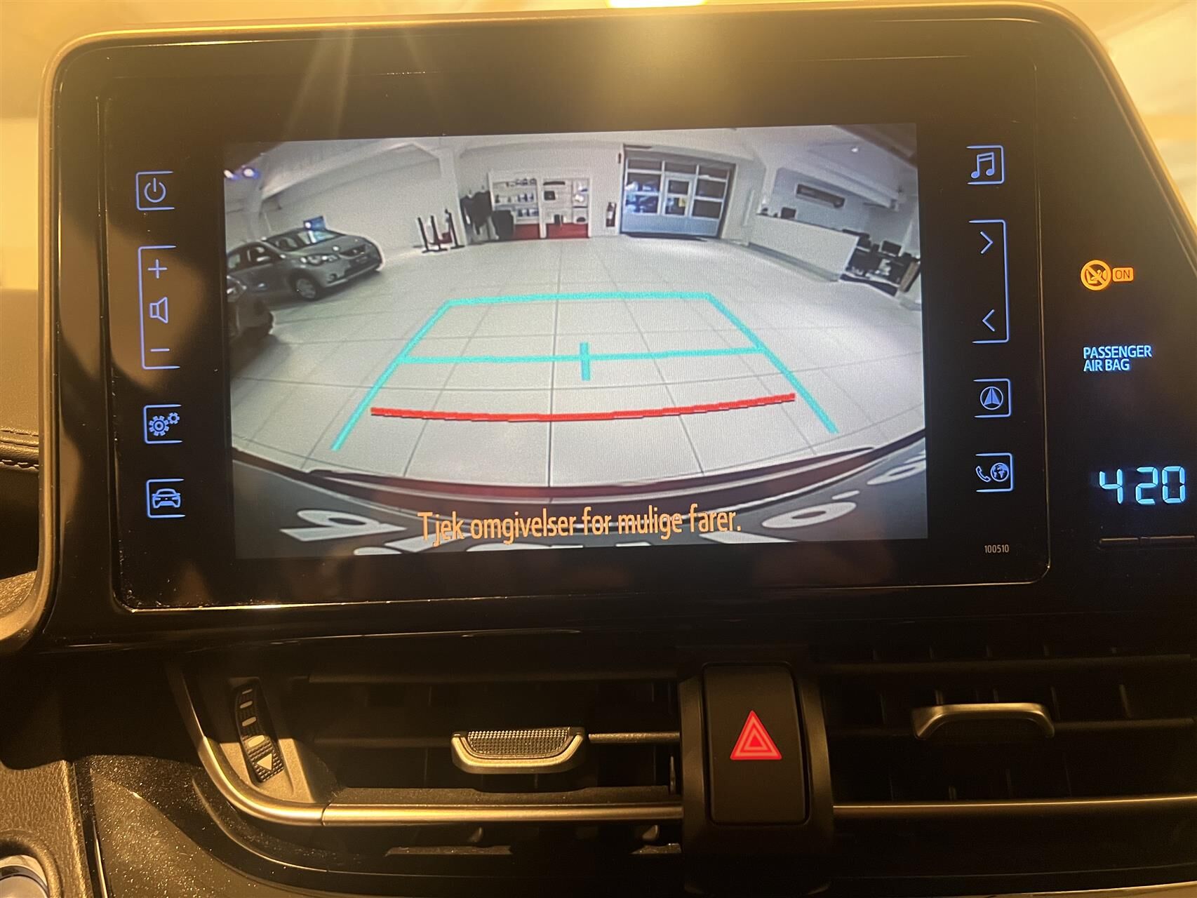 Billede af Toyota C-HR 1,8 Hybrid C-LUB Bi-tone Multidrive S 122HK 5d Aut.