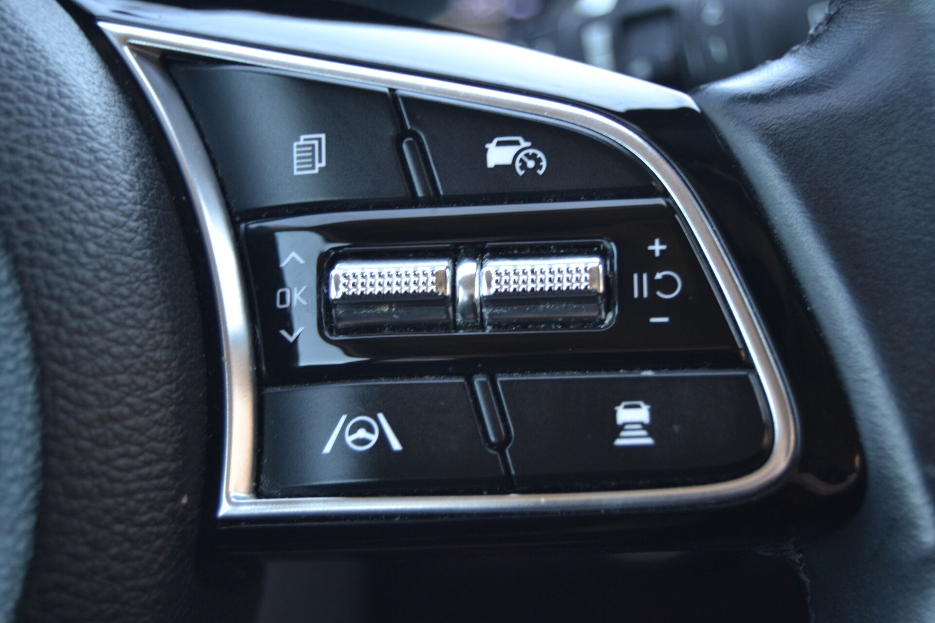 Billede af Kia Ceed SW 1,6 GDI PHEV  Plugin-hybrid Prestige DCT 141HK Stc 6g Aut.