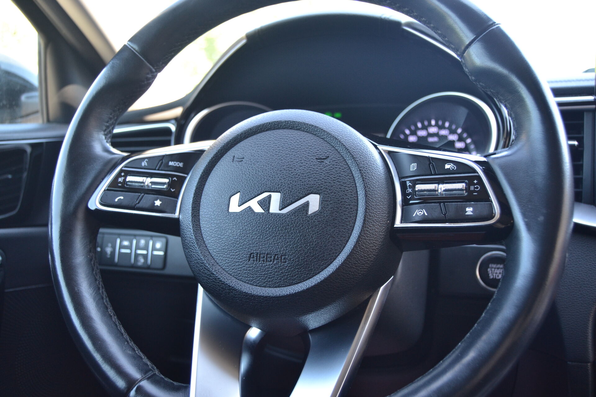 Billede af Kia Ceed SW 1,6 GDI PHEV  Plugin-hybrid Prestige DCT 141HK Stc 6g Aut.