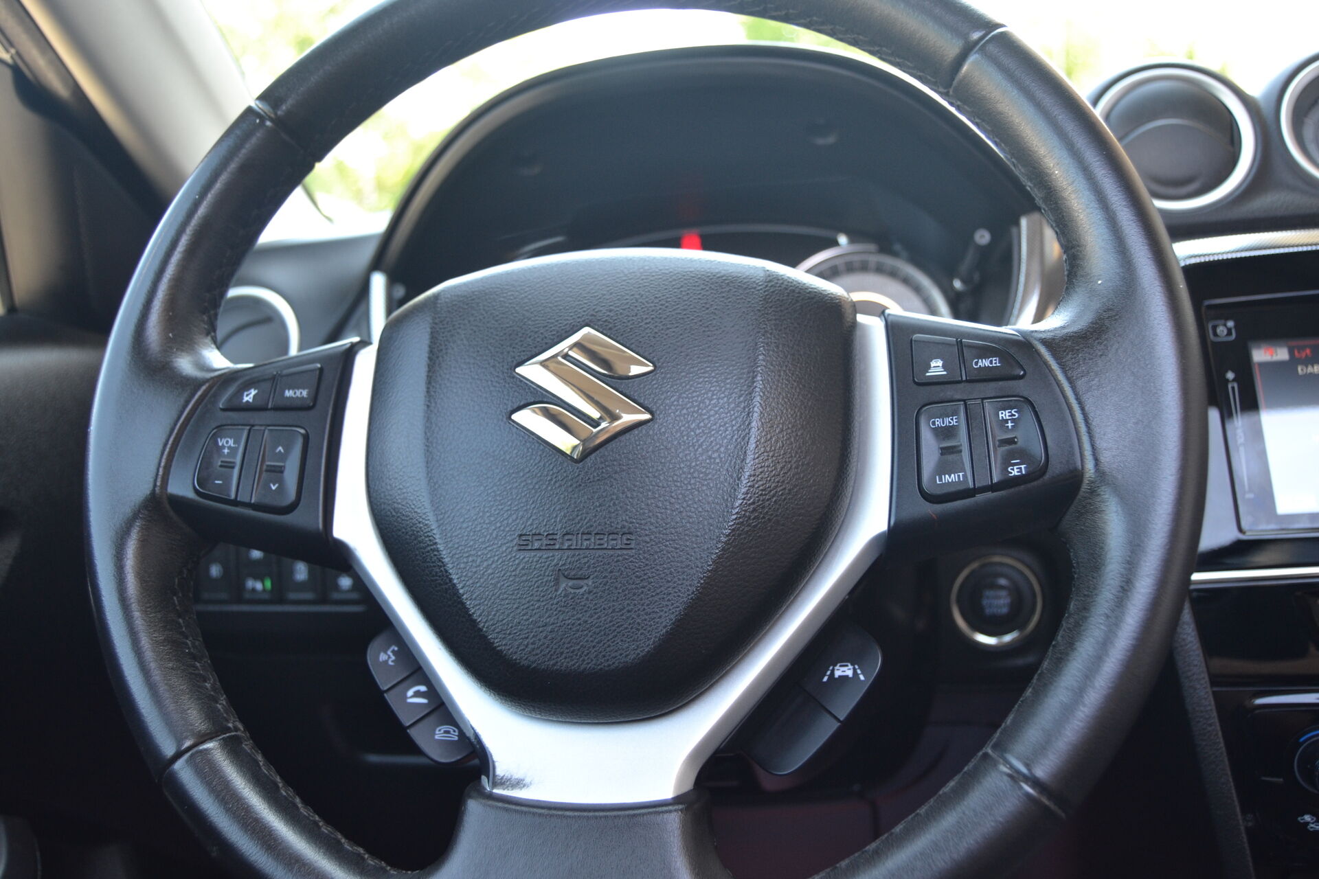 Billede af Suzuki Vitara 1,0 Boosterjet Adventure Hit AEB 112HK 5d