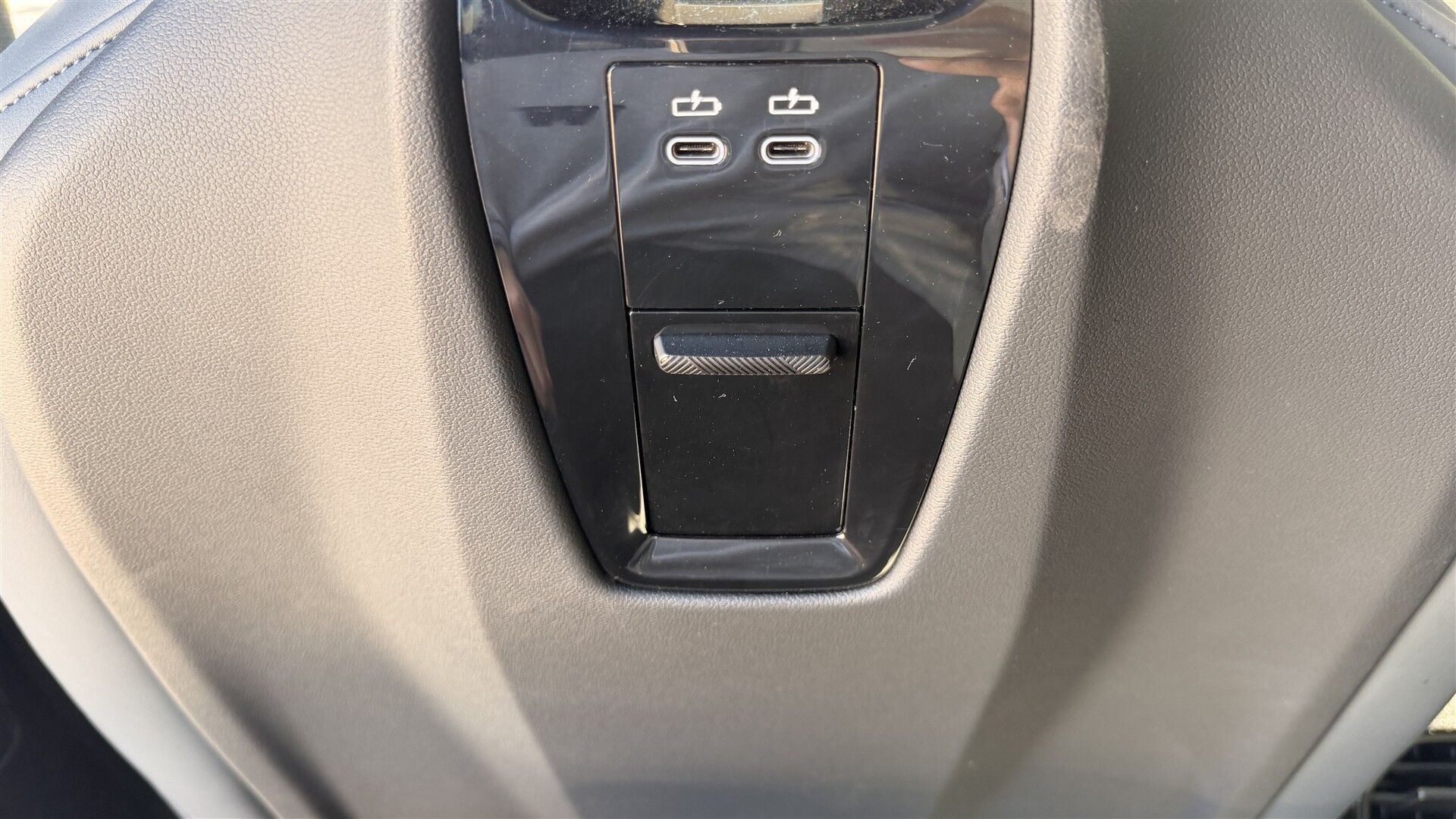 Billede af BMW iX 40 Fully Charged Sport XDrive 326HK 5d Aut. 