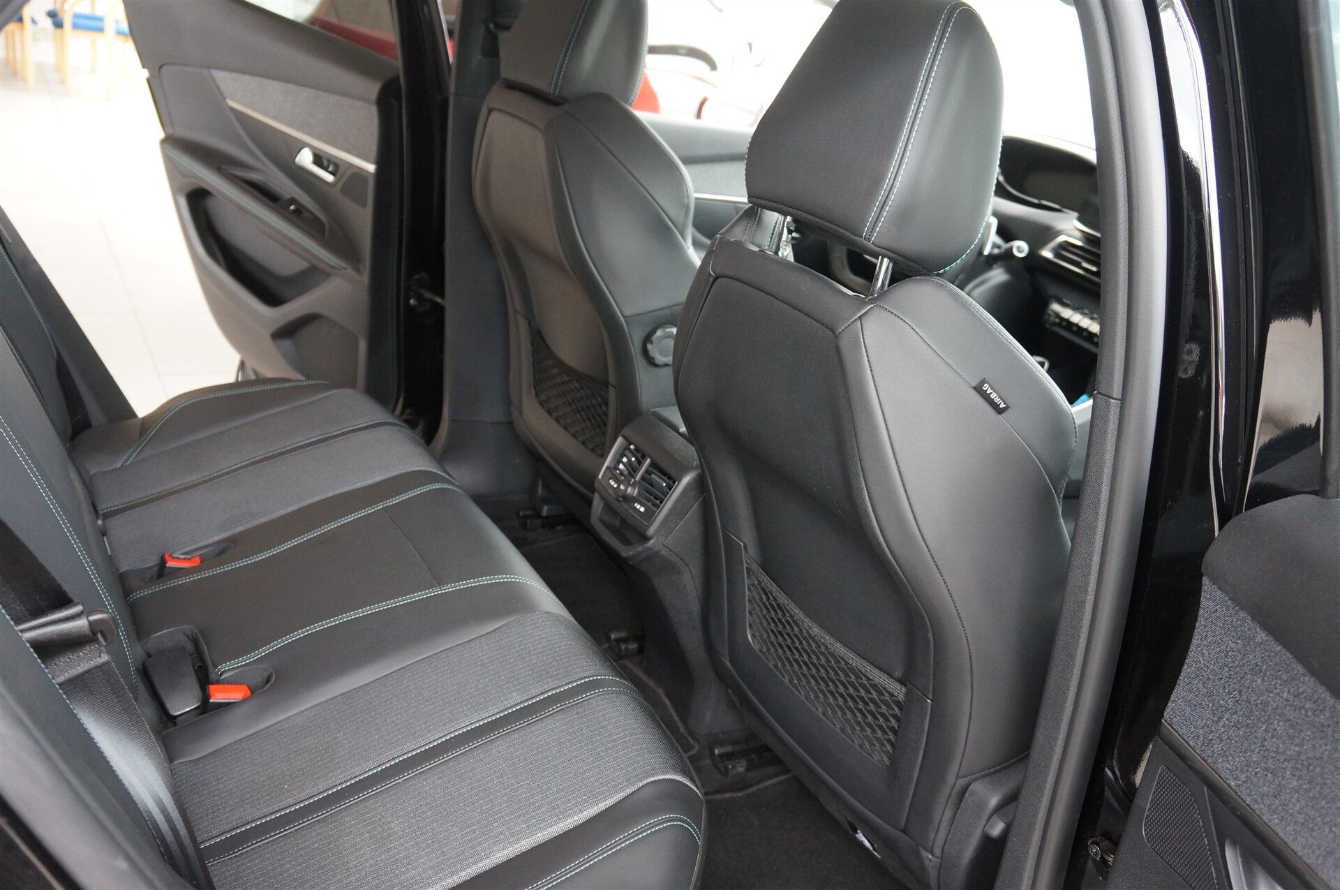 Billede af Peugeot 3008 1,6 PureTech  Plugin-hybrid Allure Pack EAT8 225HK 5d 8g Aut.