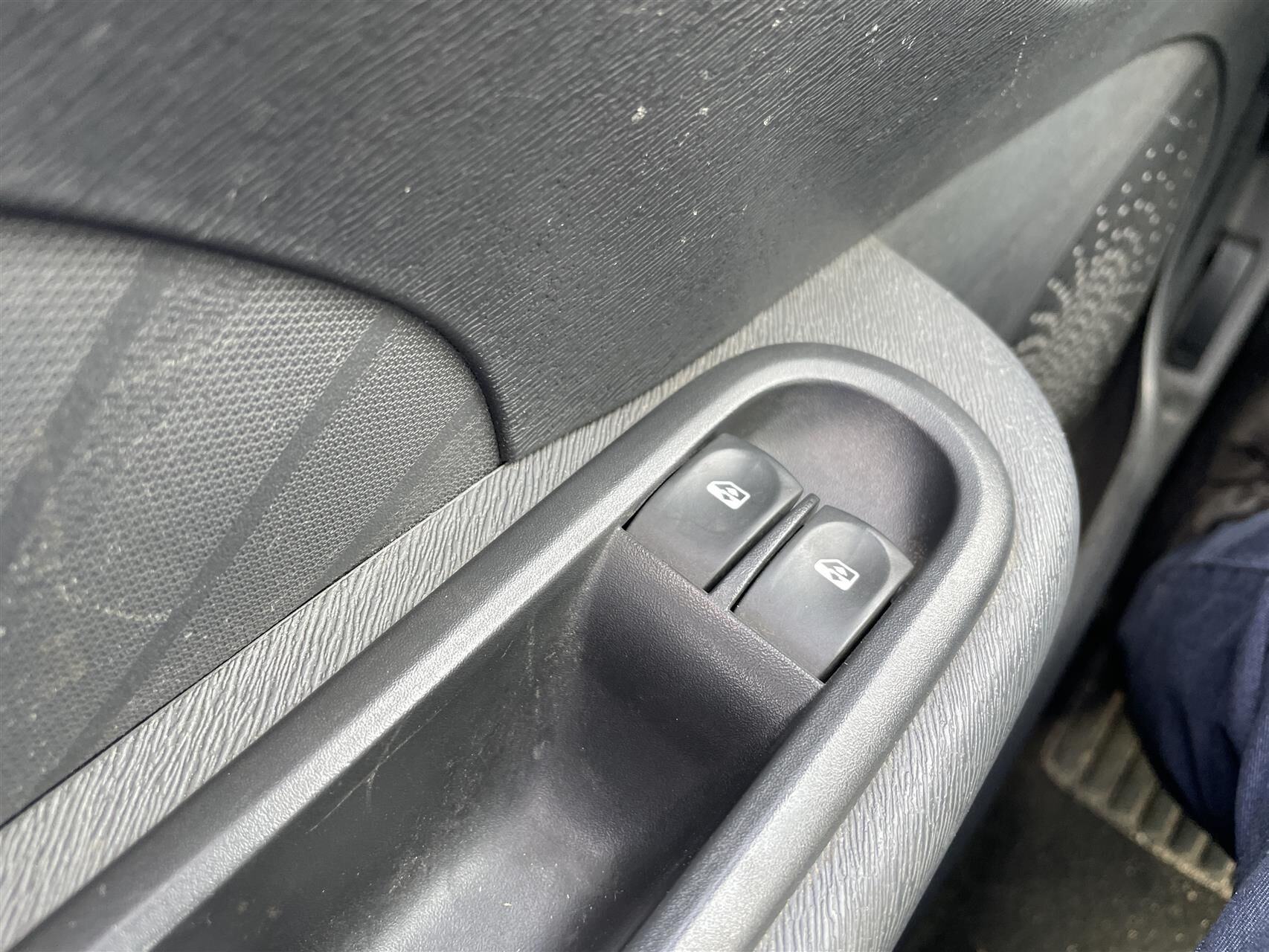 Billede af Renault Twingo 1,2 16V Authentique 75HK 3d