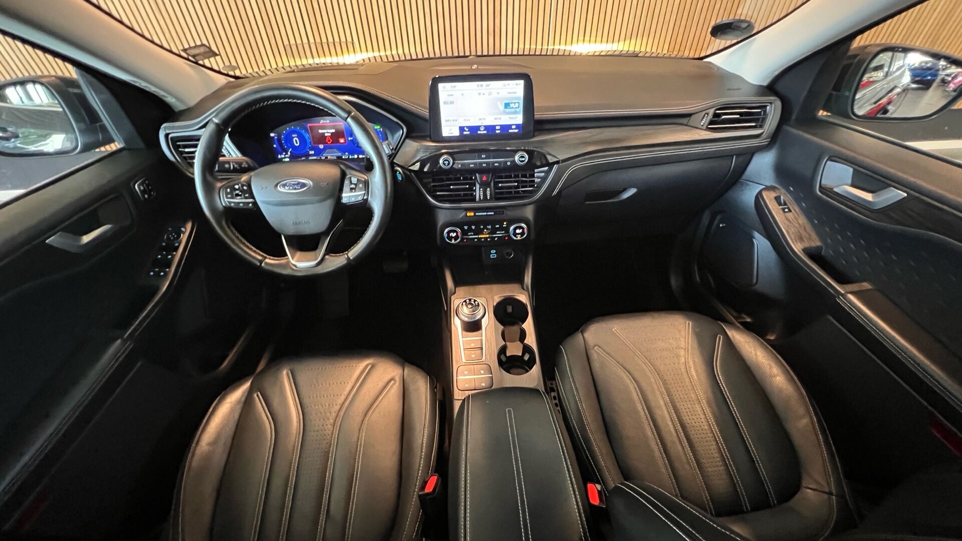 Billede af Ford Kuga 2,5 Plugin-hybrid Vignale CVT 225HK 5d Trinl. Gear