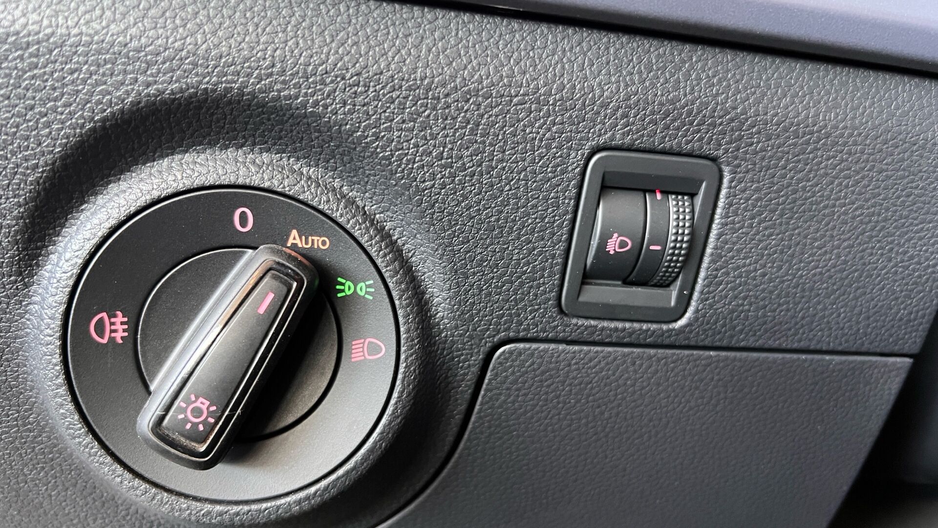 Billede af Seat Arona 1,0 TSI FR DSG 110HK 5d 7g Aut.