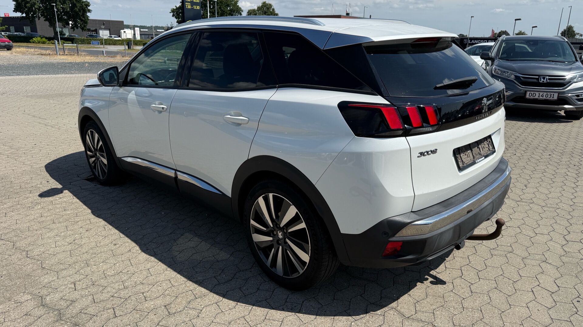 Billede af Peugeot 3008 1,2 e-THP Allure 130HK 5d 6g