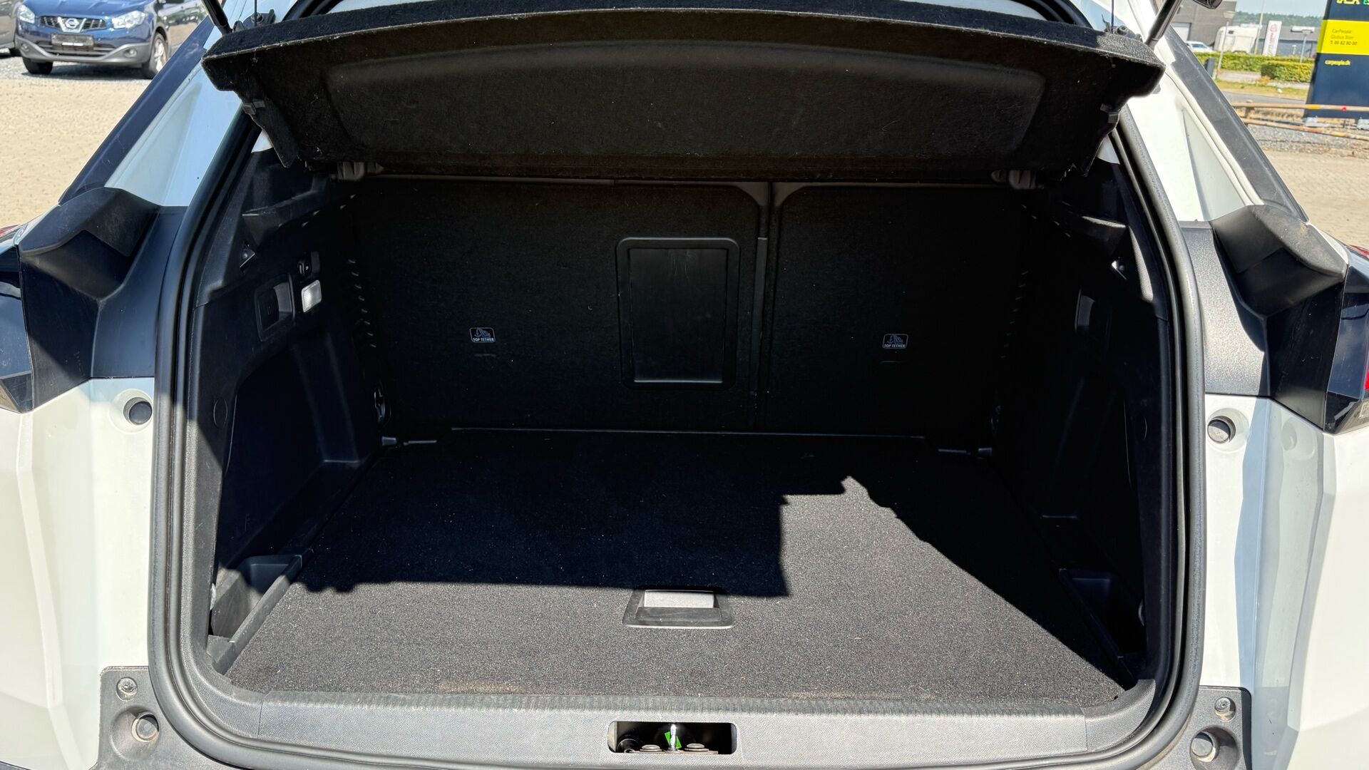 Billede af Peugeot 3008 1,2 e-THP Allure 130HK 5d 6g