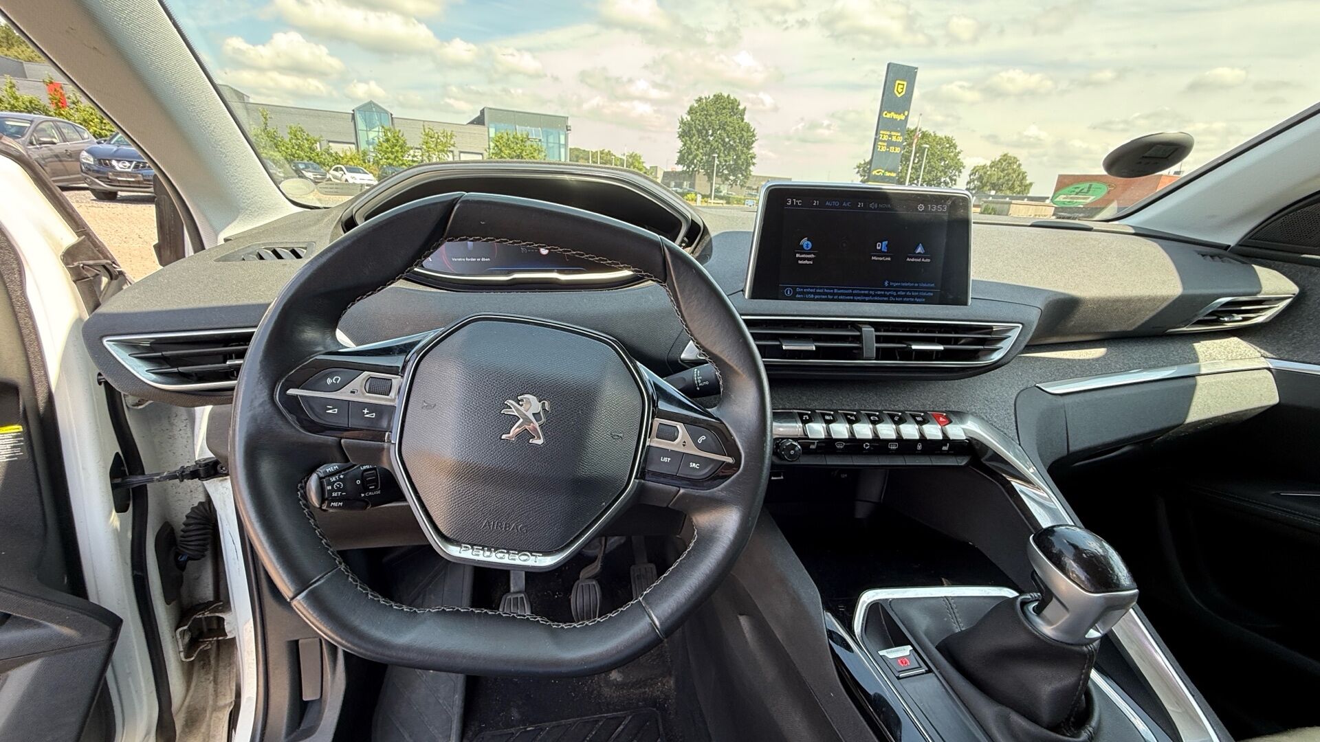 Billede af Peugeot 3008 1,2 e-THP Allure 130HK 5d 6g