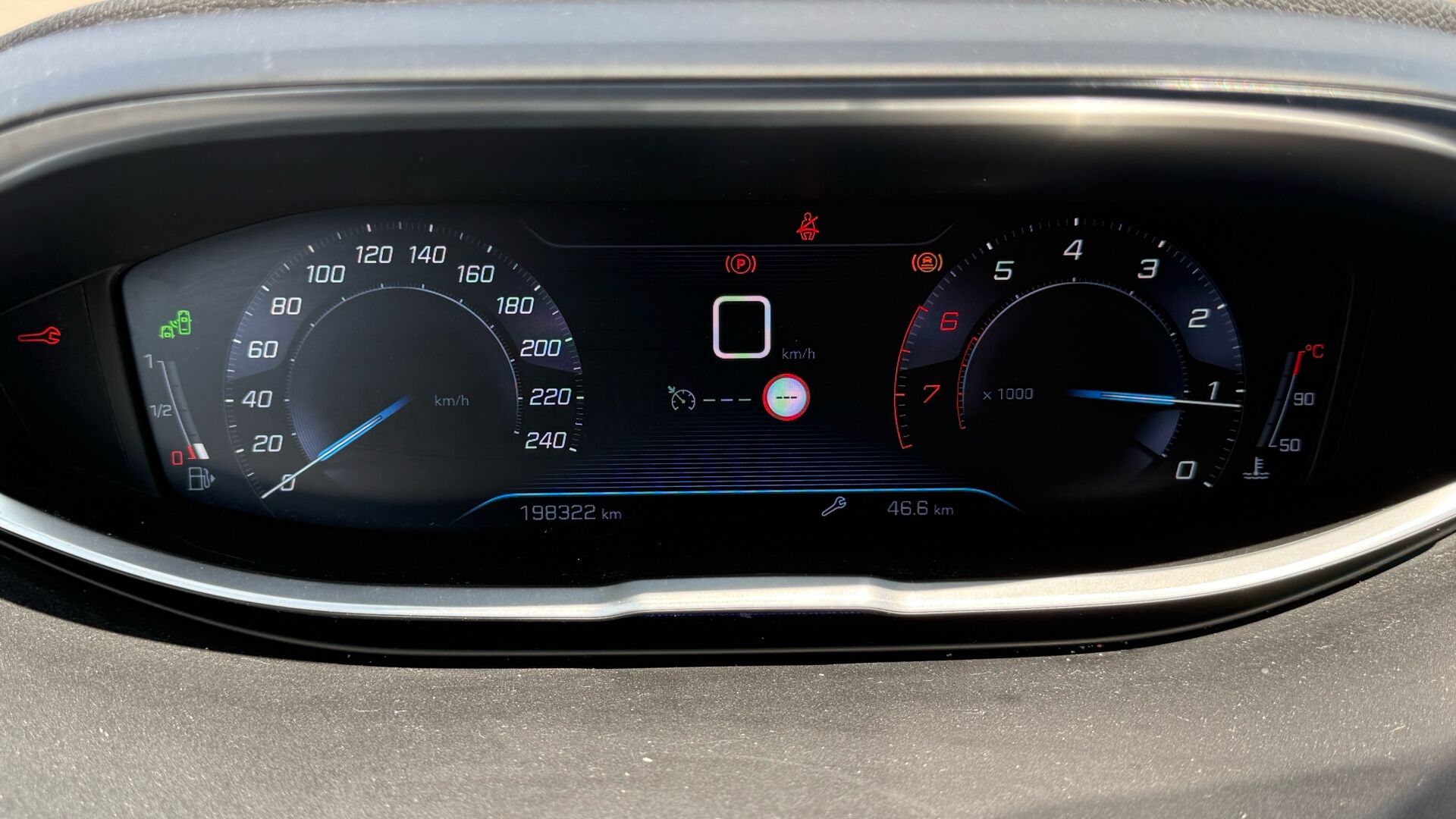 Billede af Peugeot 3008 1,2 e-THP Allure 130HK 5d 6g