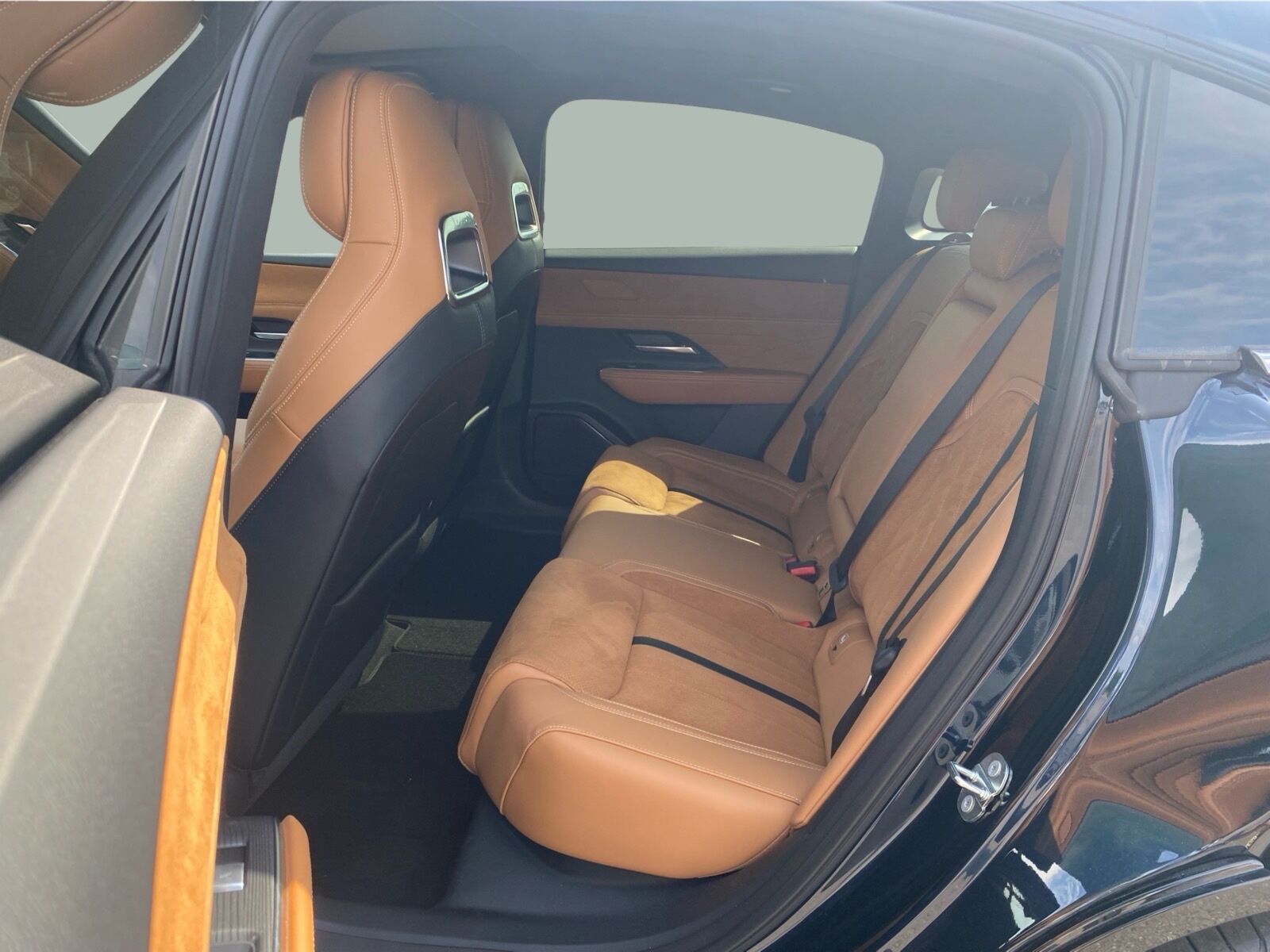 Billede af Mazda 6e EL Takumi Plus 258HK 5d Aut.