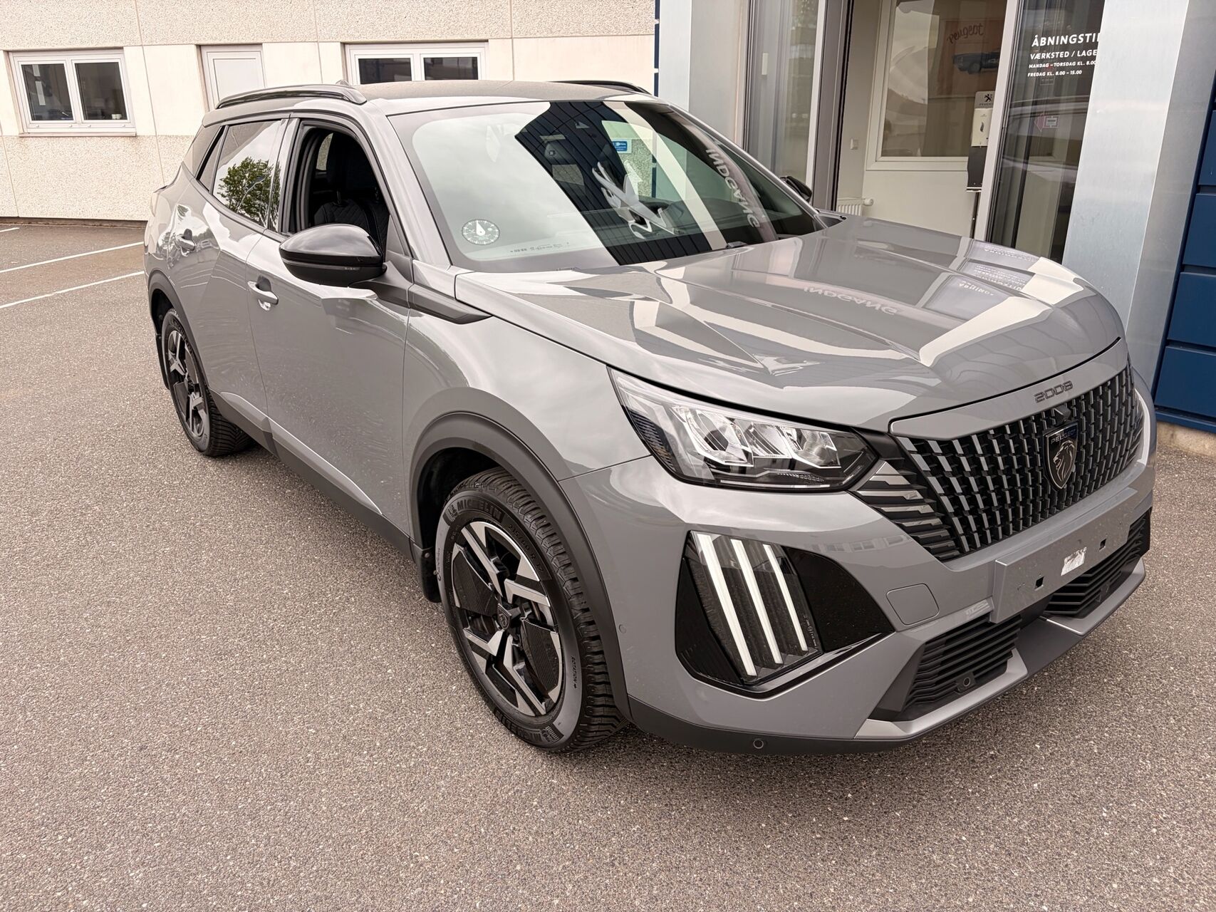 Billede af Peugeot 2008 1,2 PureTech Allure EAT8 130HK 5d 8g Aut.