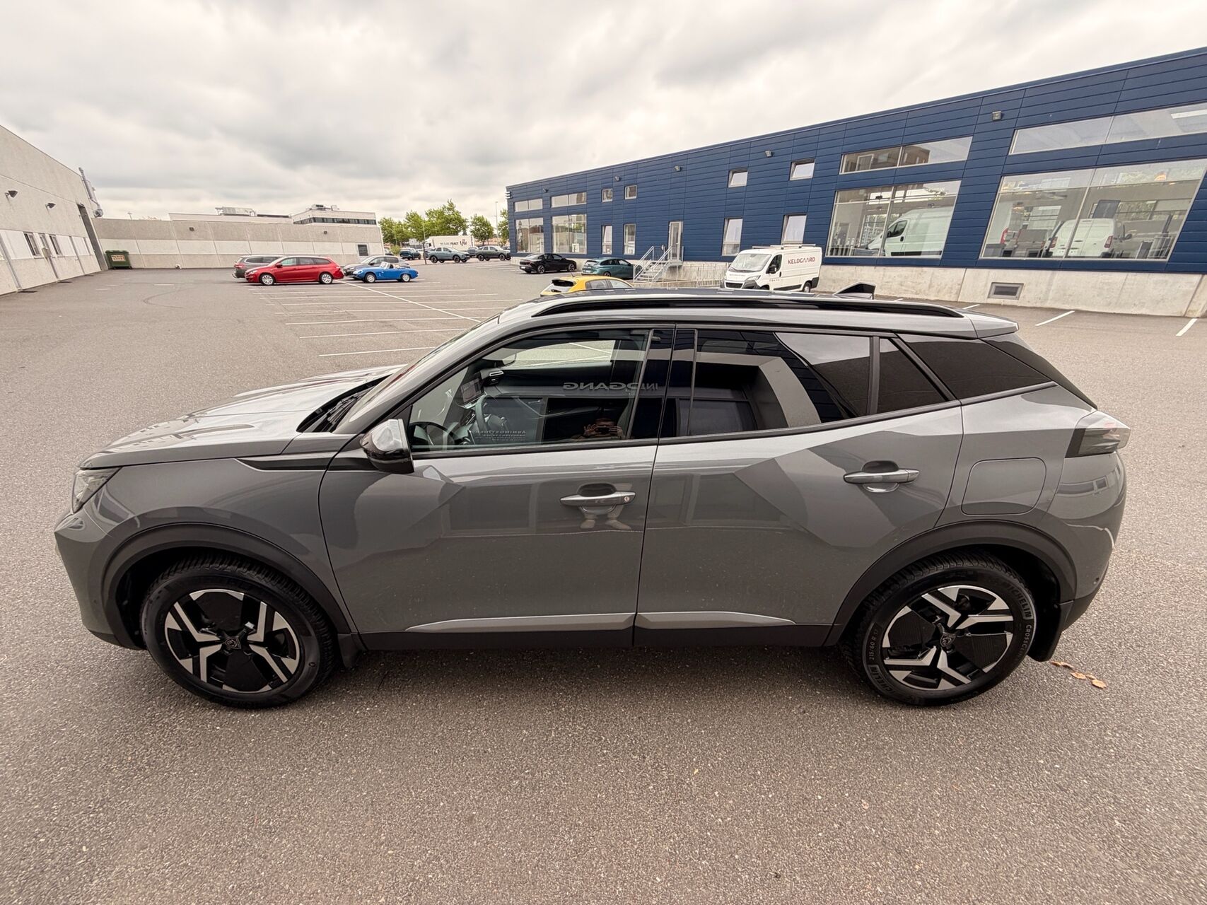Billede af Peugeot 2008 1,2 PureTech Allure EAT8 130HK 5d 8g Aut.