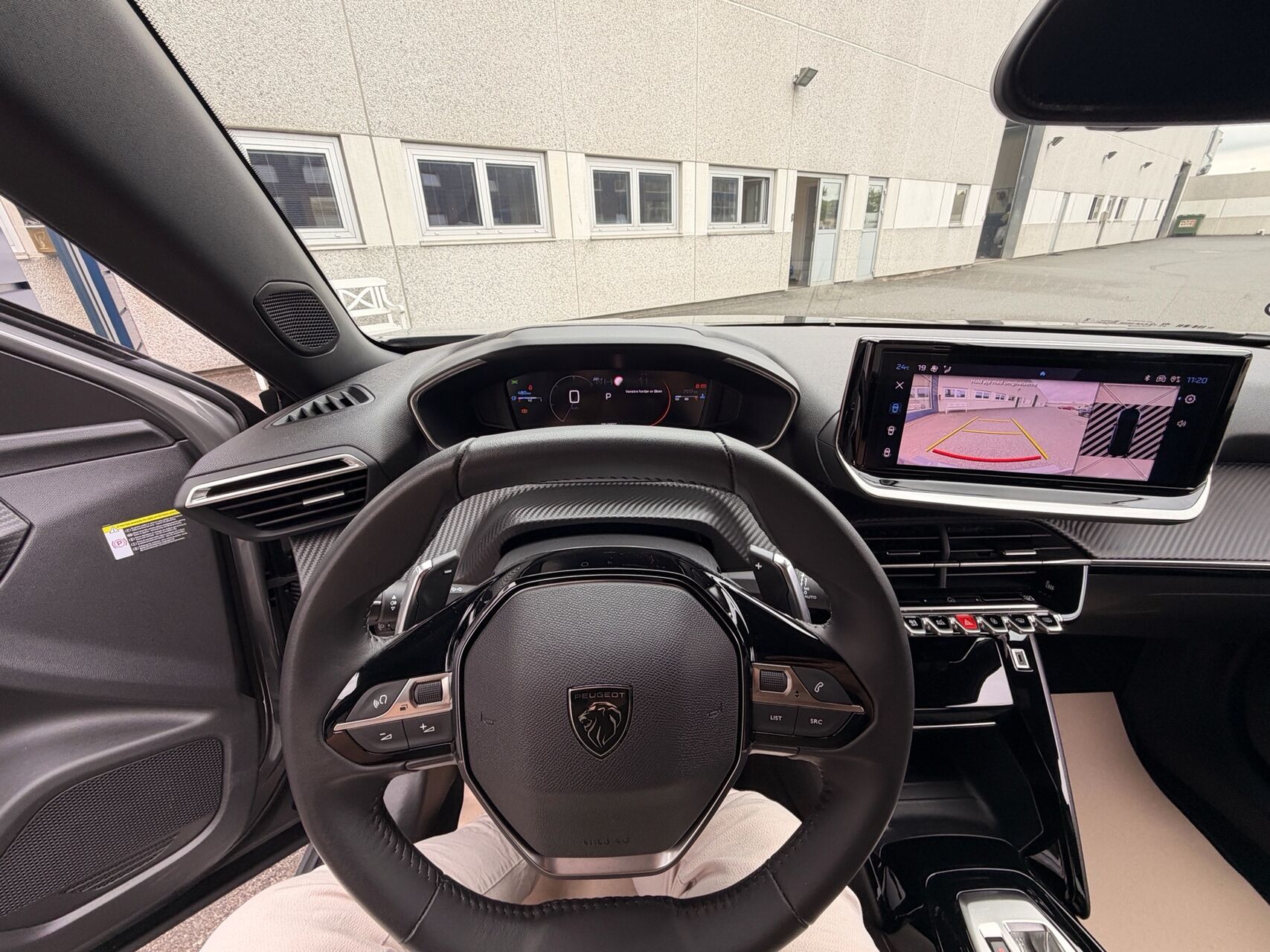 Billede af Peugeot 2008 1,2 PureTech Allure EAT8 130HK 5d 8g Aut.
