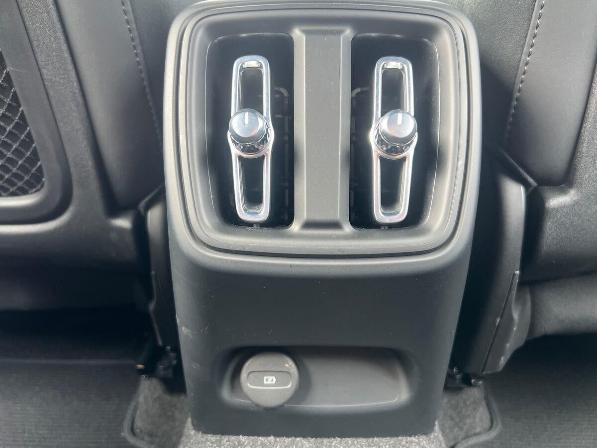 Billede af Volvo XC40 P8 Recharge Twin Plus AWD 408HK 5d Aut.