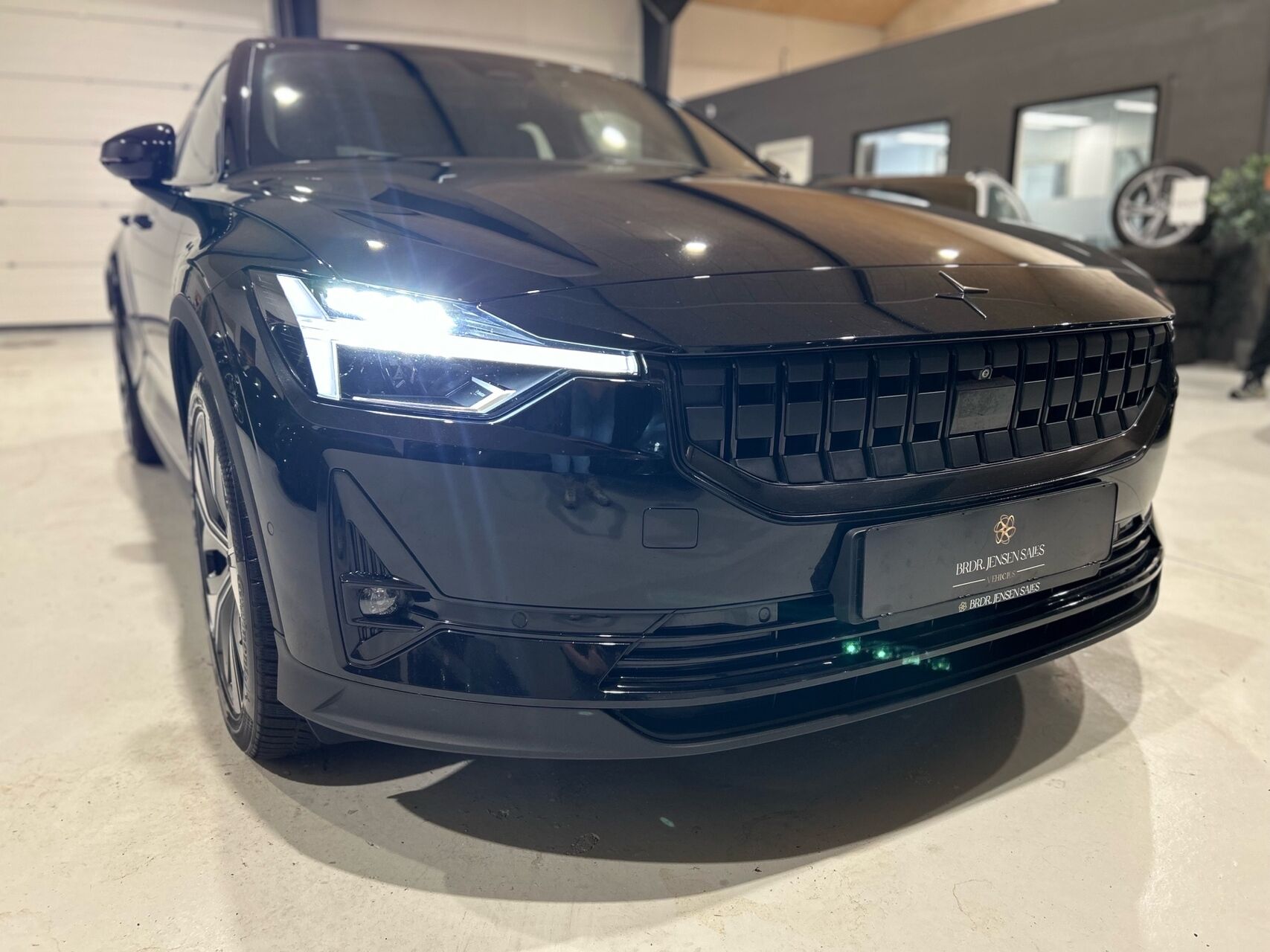 Billede af Polestar 2 EL Long Range Single motor 231HK 5d Aut. 