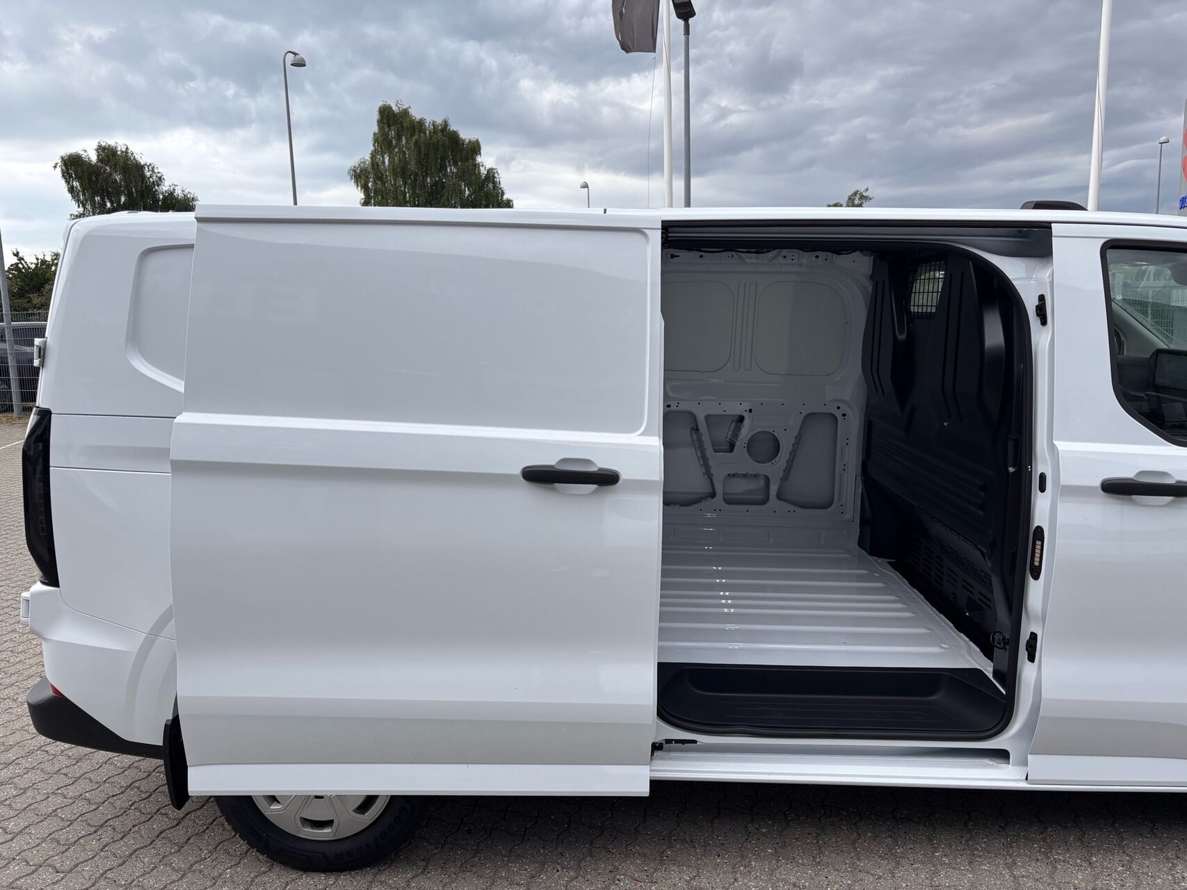 Billede af Ford Transit Custom 300 L2H1 2,0 EcoBlue Trend 136HK Van 6g