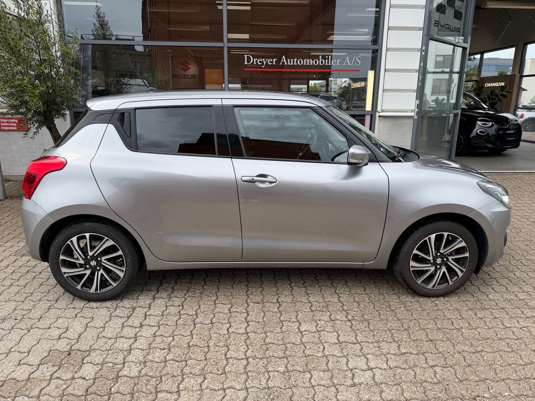 Billede af Suzuki Swift 1,2 Dualjet  Mild hybrid Exclusive AEB 83HK 5d