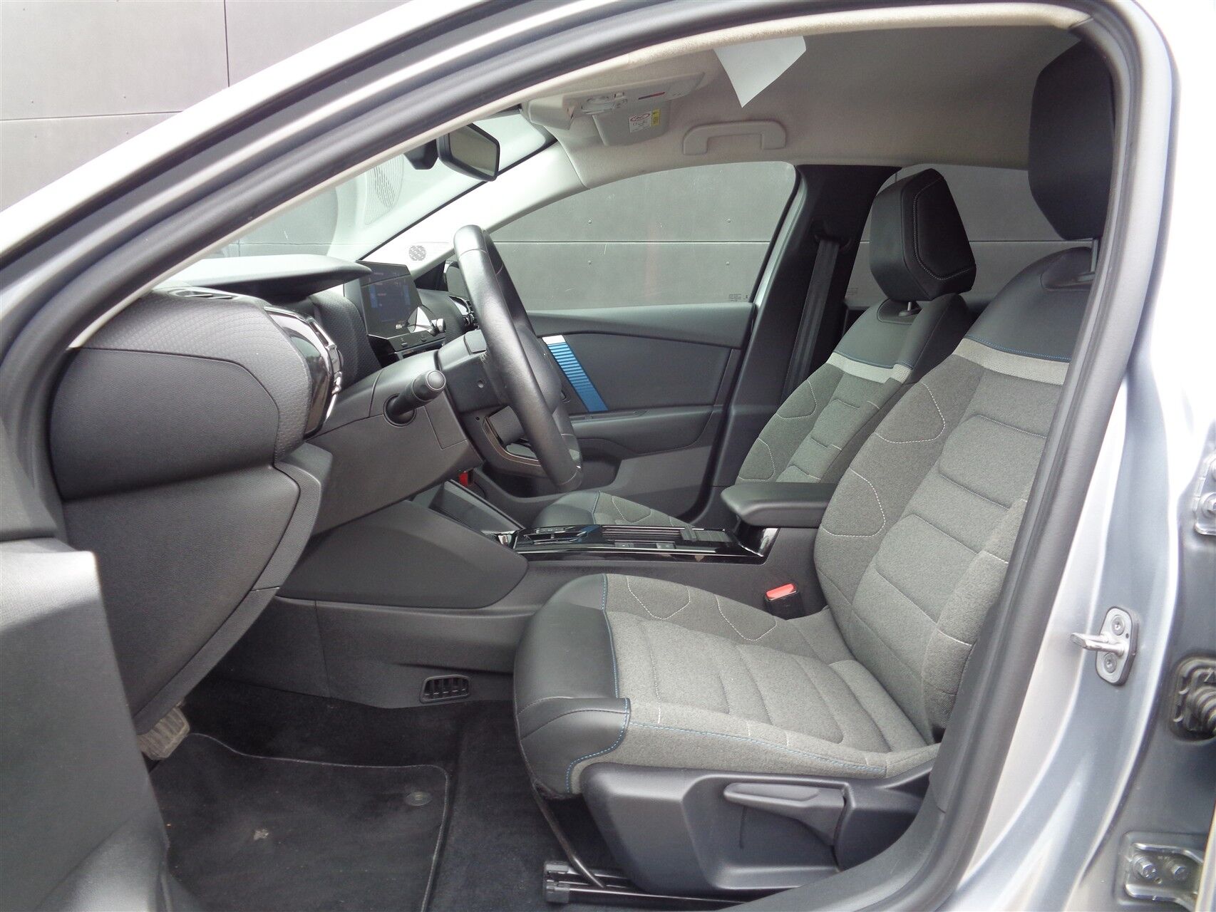 Billede af Citroën e-C4 EL Feel 136HK 5d Aut.