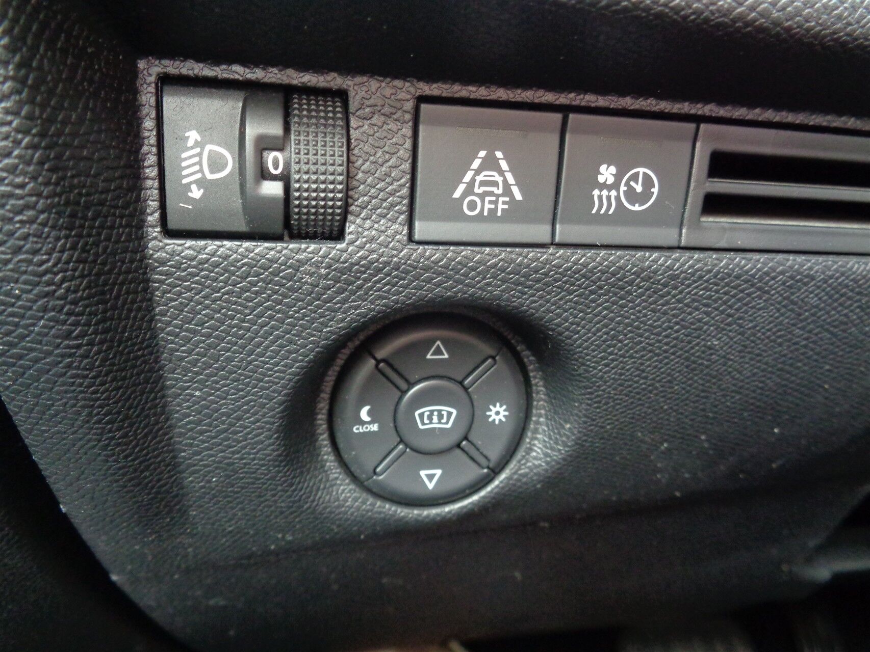 Billede af Citroën e-C4 EL Feel 136HK 5d Aut.