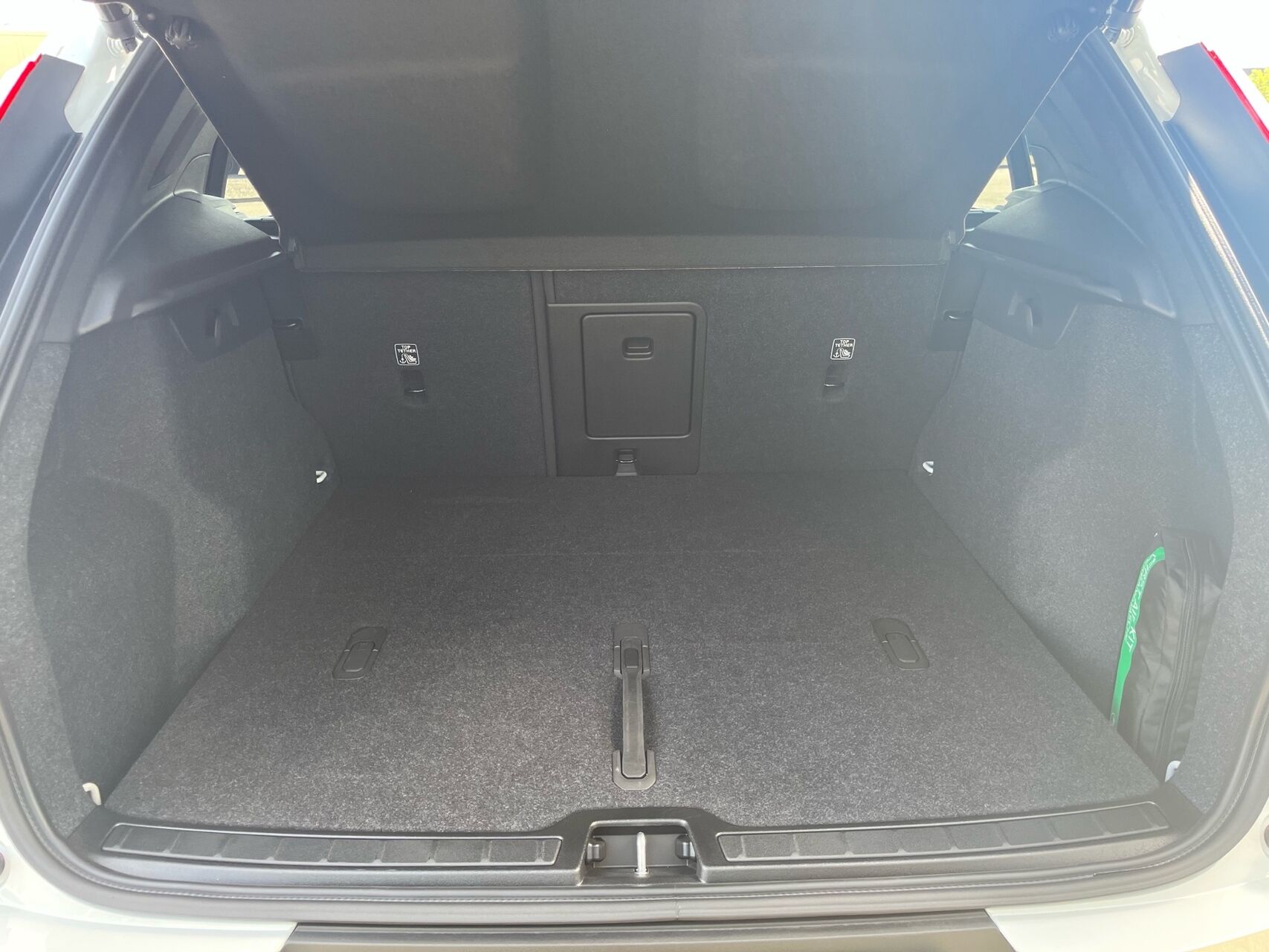 Billede af Volvo EX40 Single Motor Extended Range Plus 252HK 5d Aut.