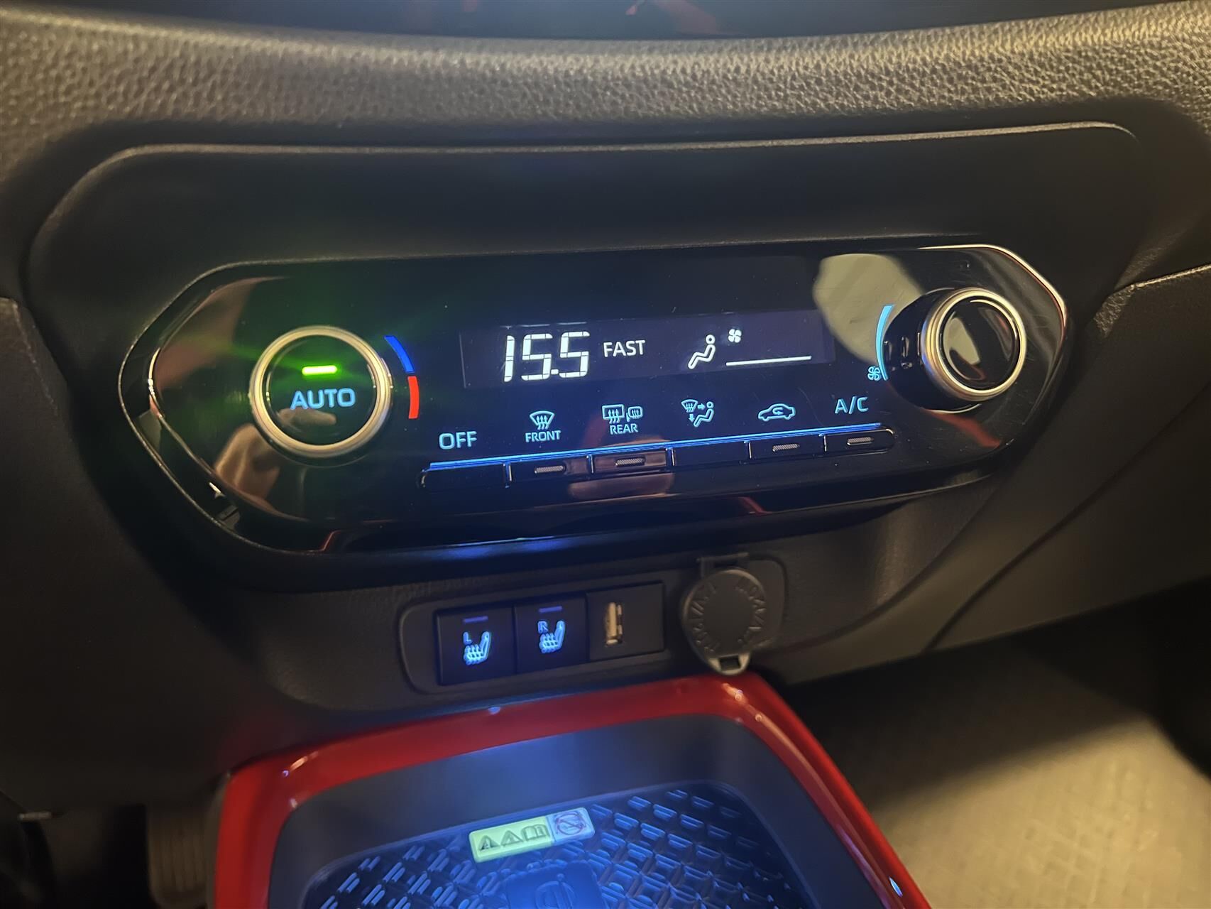 Billede af Toyota Aygo X 1,0 VVT-I Pulse 72HK 5d