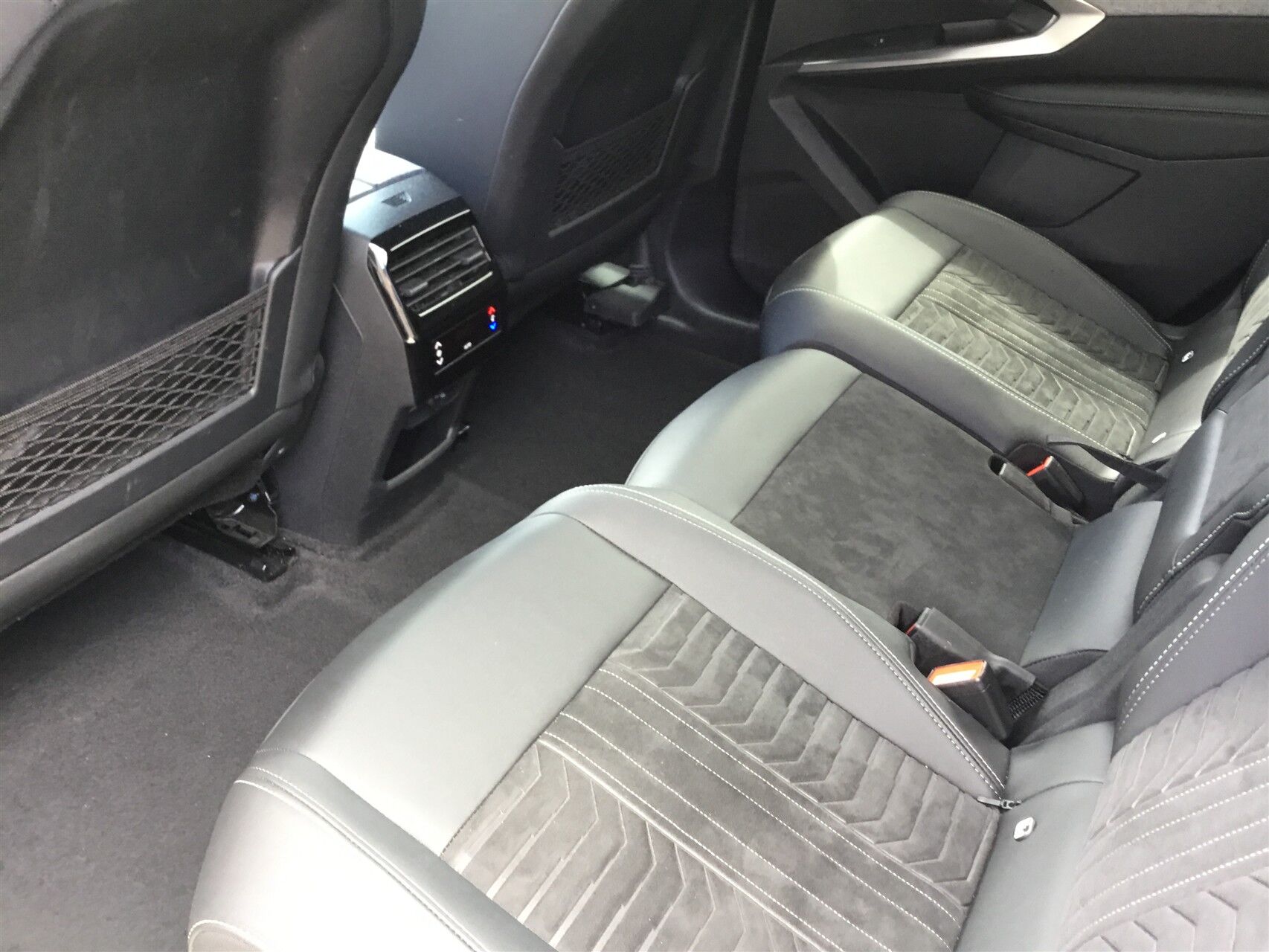 Billede af Peugeot e-5008 EL GT Pack 210HK 5d Aut.