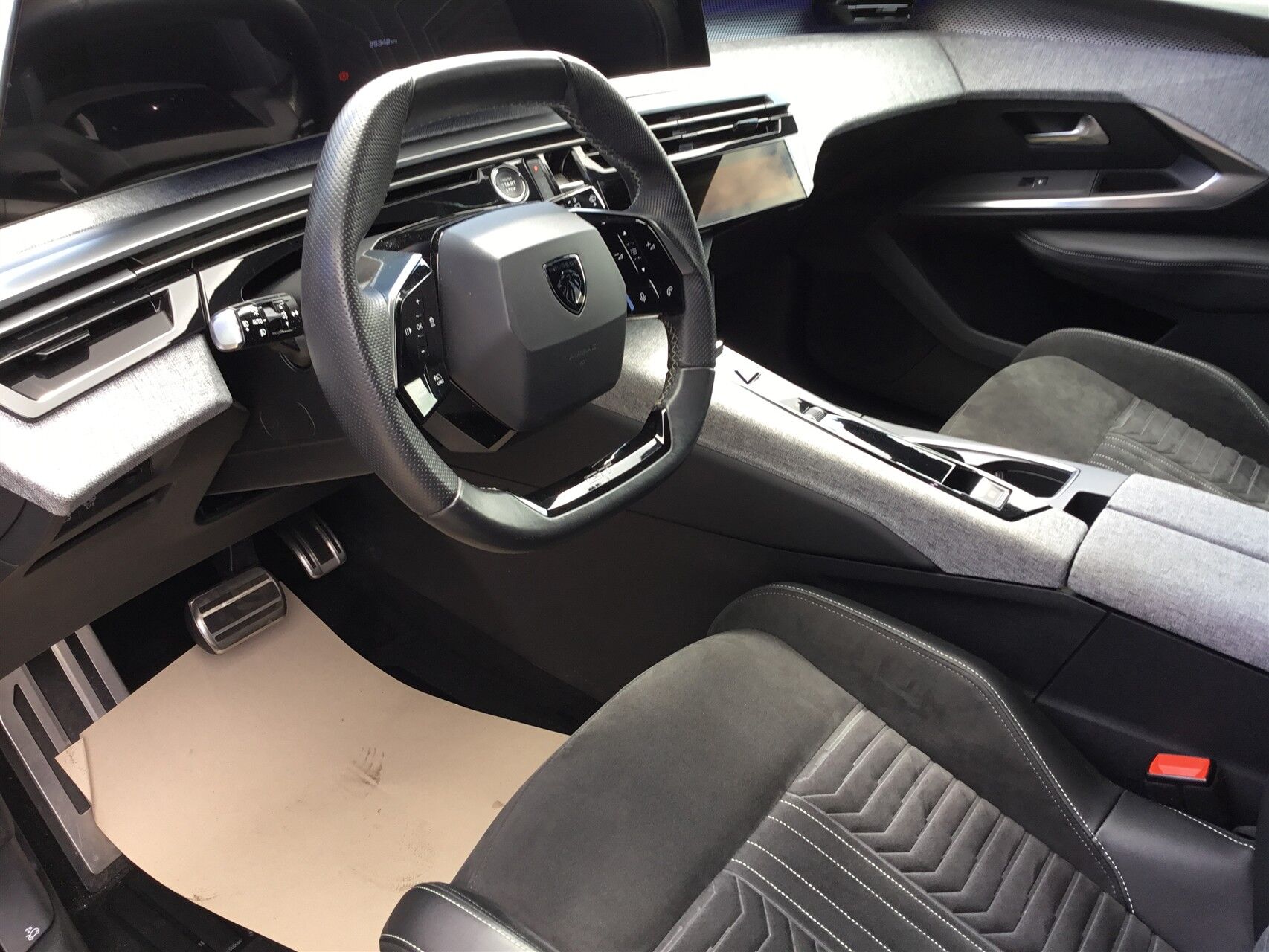 Billede af Peugeot e-5008 EL GT Pack 210HK 5d Aut.