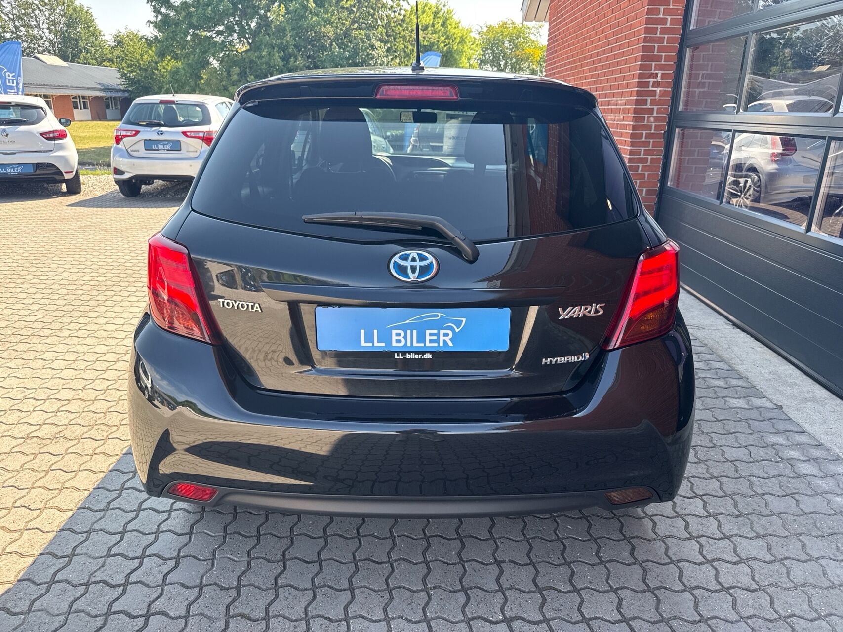 Billede af Toyota Yaris 1,5 Hybrid H2 Style E-CVT 100HK 5d Trinl. Gear