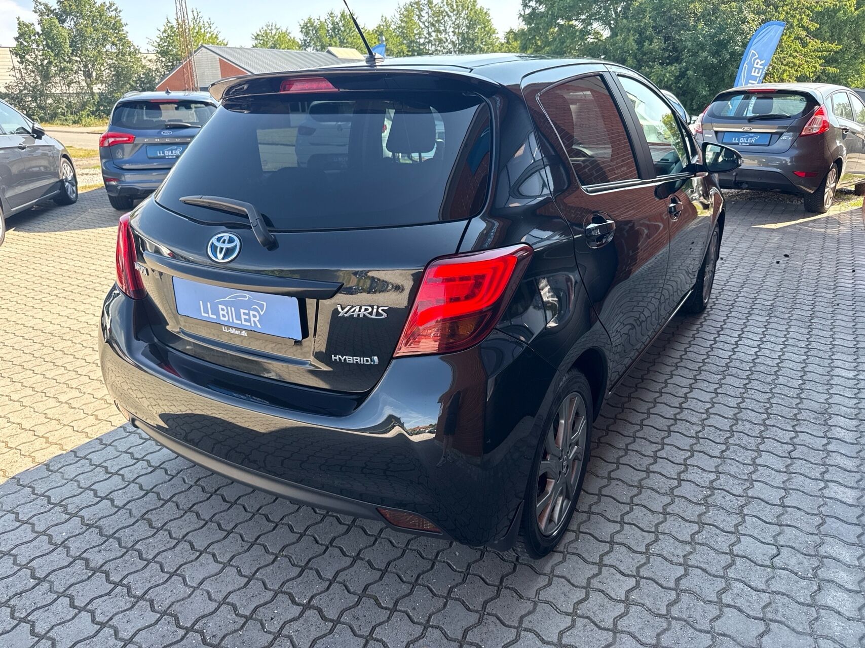 Billede af Toyota Yaris 1,5 Hybrid H2 Style E-CVT 100HK 5d Trinl. Gear