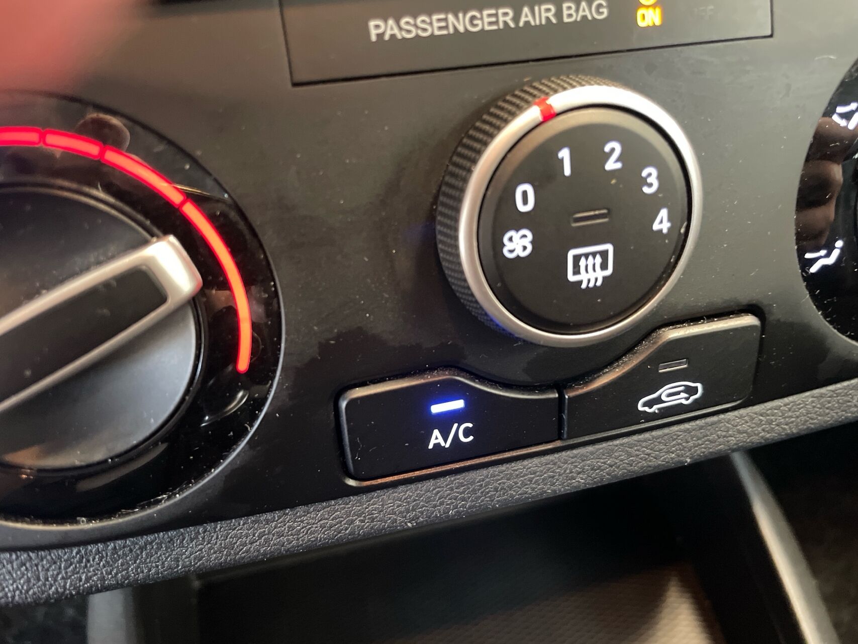 Billede af Hyundai i10 1,0 Essential 67HK 5d