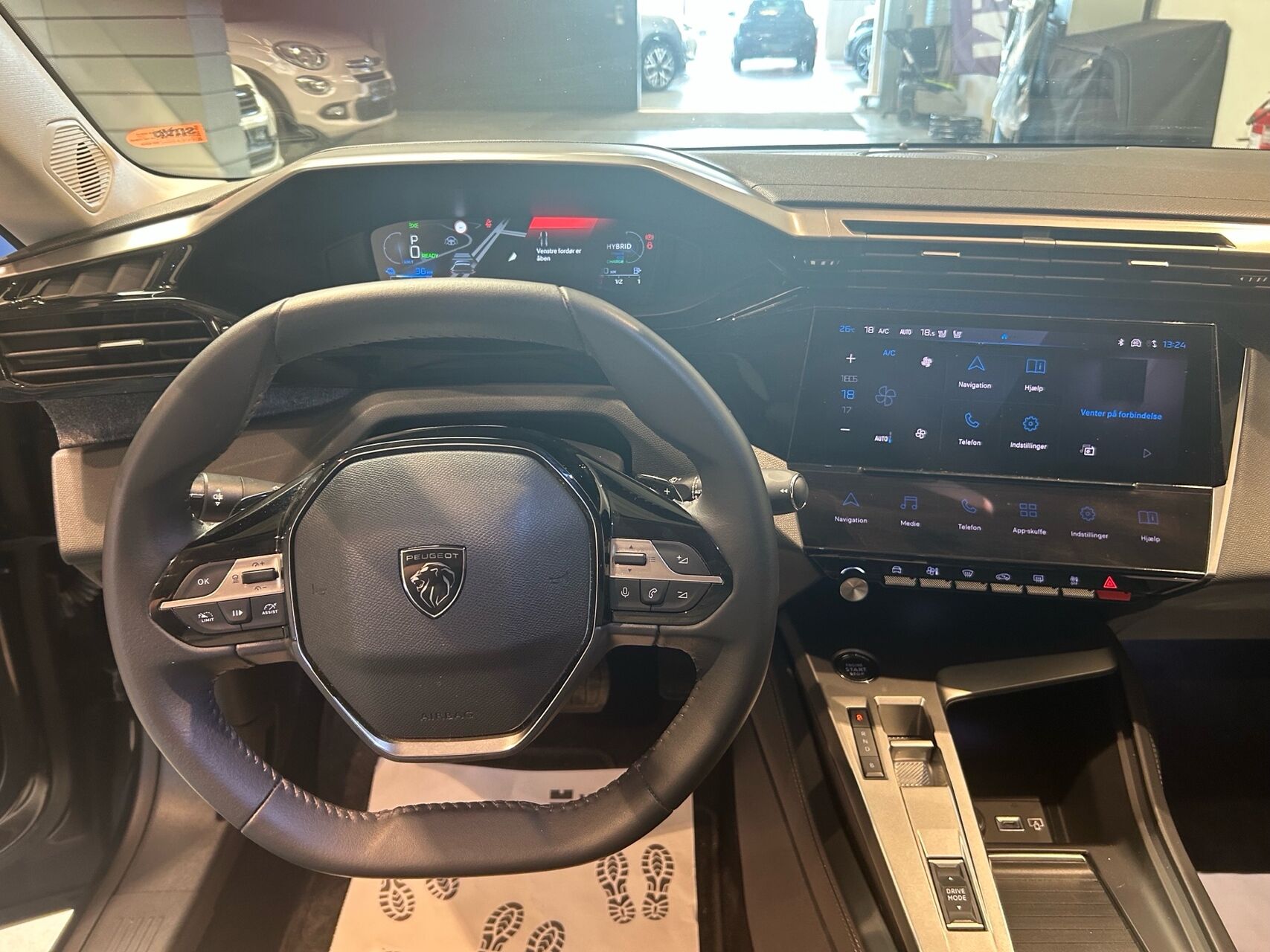 Billede af Peugeot 408 1,6 Plugin-hybrid Allure Pack EAT8 180HK 5d 8g Aut.