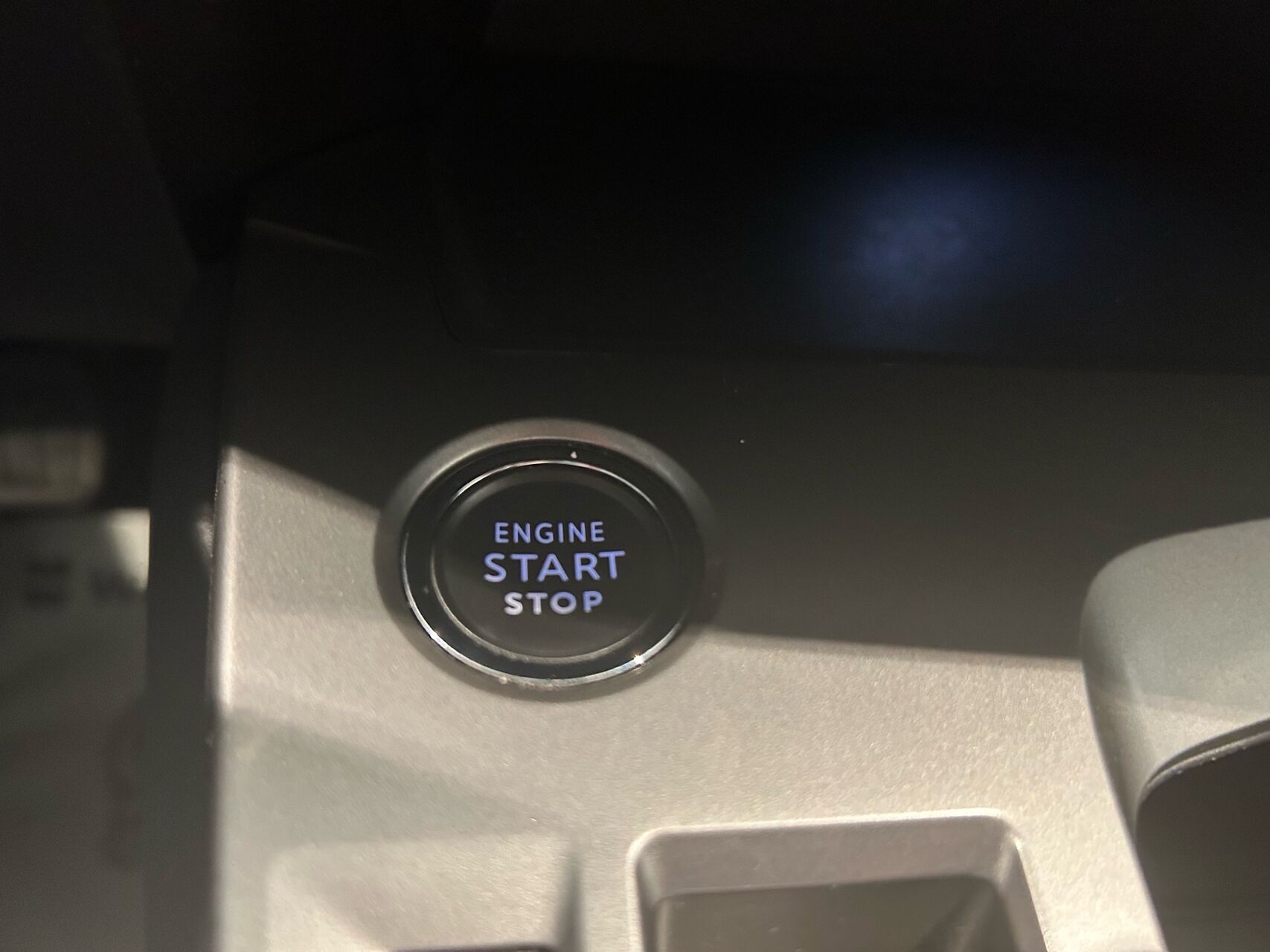 Billede af Peugeot 408 1,6 Plugin-hybrid Allure Pack EAT8 180HK 5d 8g Aut.
