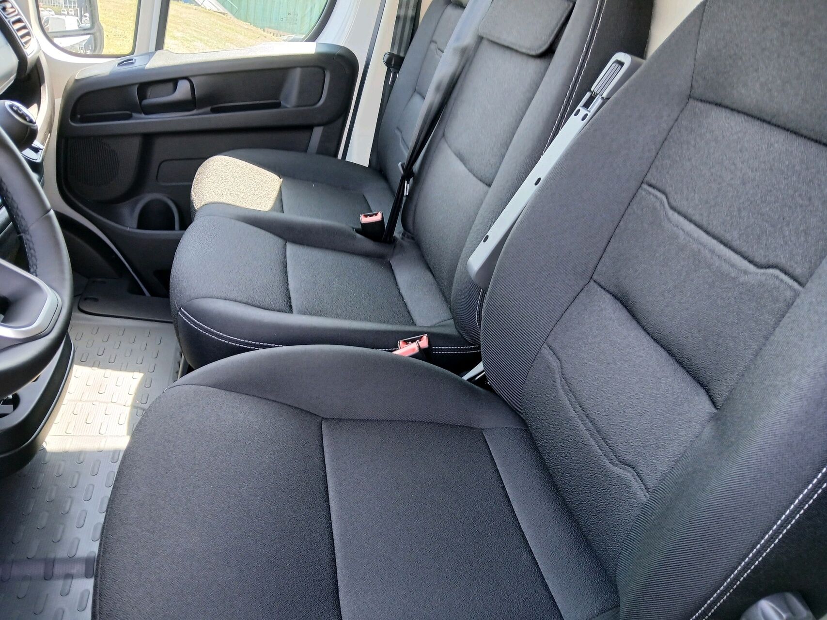 Billede af Peugeot Boxer 333 L3H2 2,2 BlueHDi Premium 140HK Van 6g