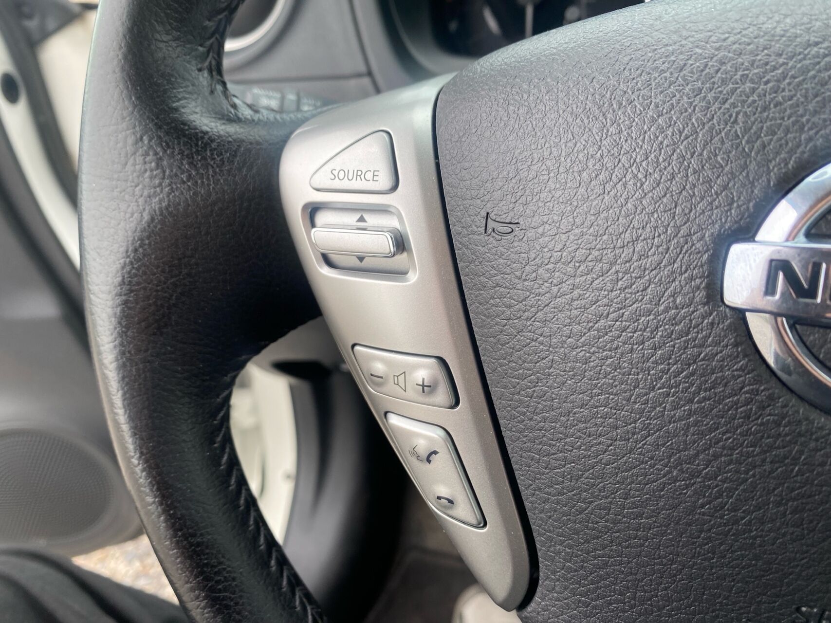 Billede af Nissan Note 1,2 DIG-S Acenta Plus CVT 98HK 5d Aut.