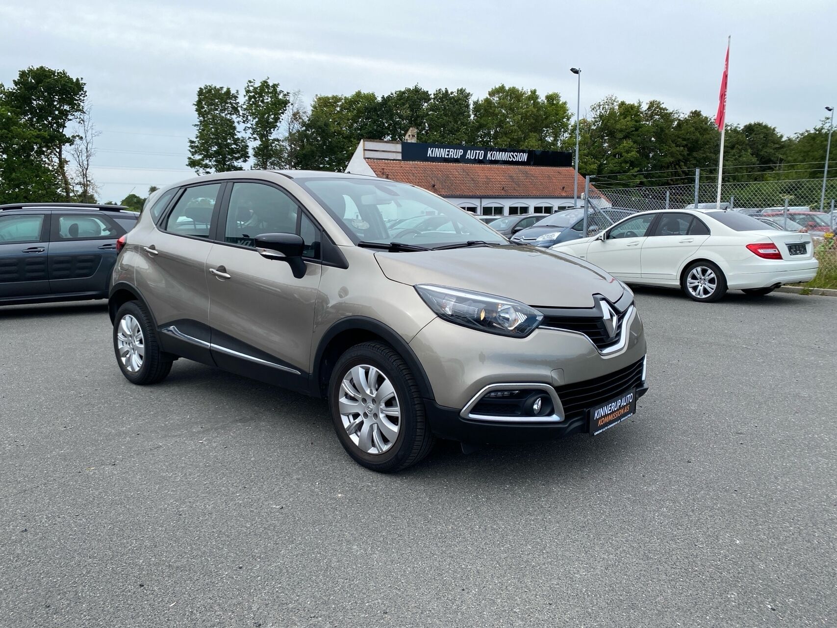 Billede af Renault Captur 1,2 TCE Galla EDC 120HK 5d 6g Aut.
