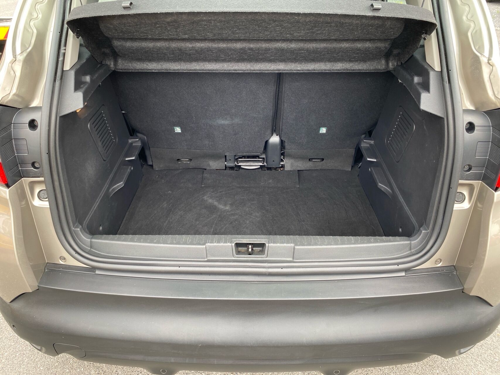 Billede af Renault Captur 1,2 TCE Galla EDC 120HK 5d 6g Aut.
