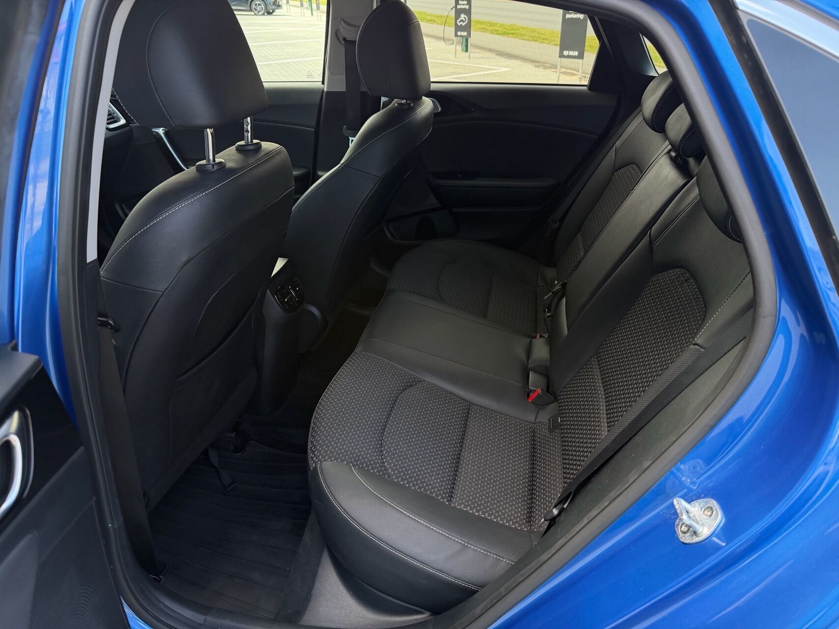 Billede af Kia Ceed 1,4 T-GDI Intro Edition DCT 140HK 5d 7g Aut.