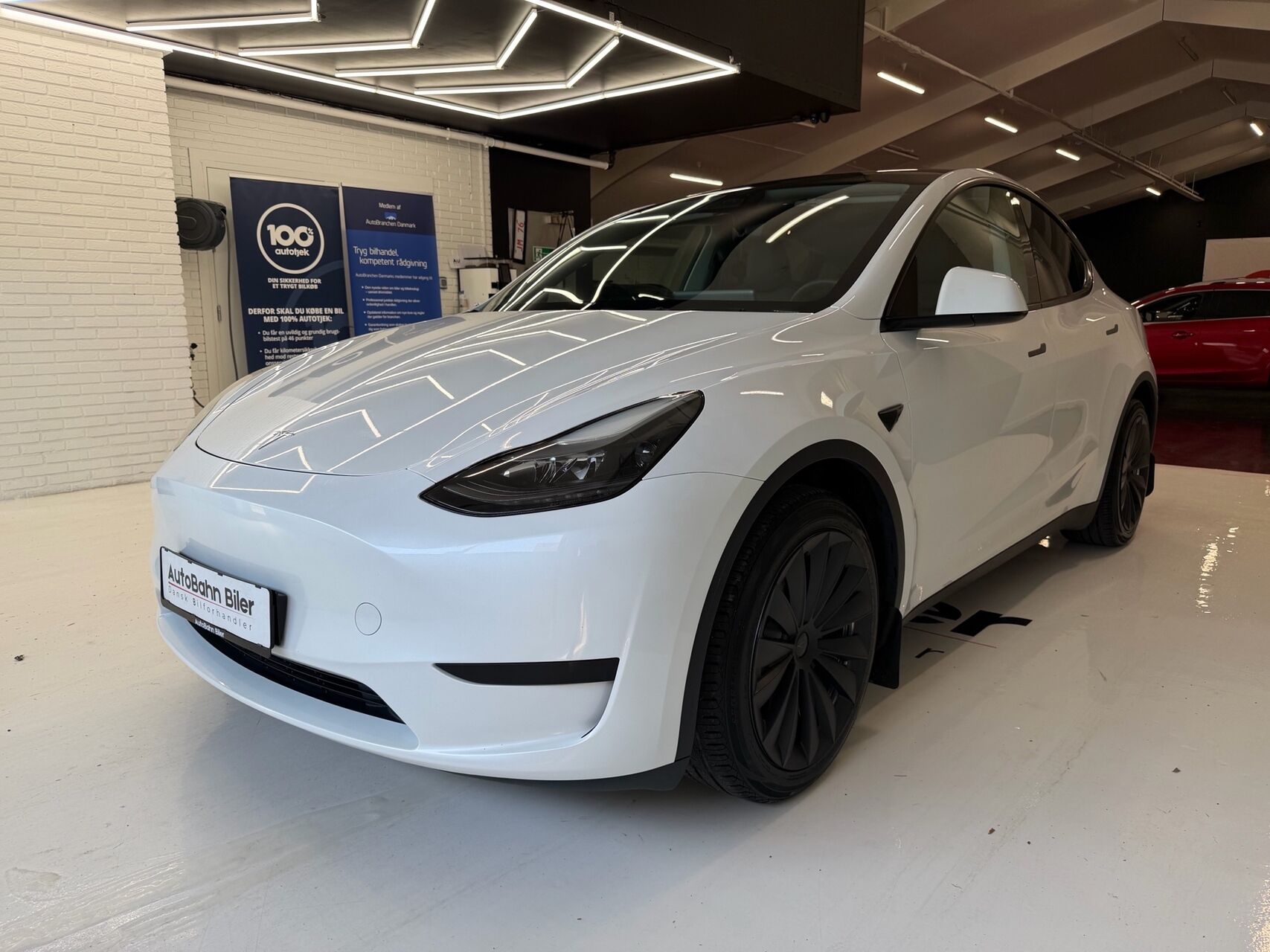 Billede af Tesla Model Y EL RWD 299HK 5d Aut.