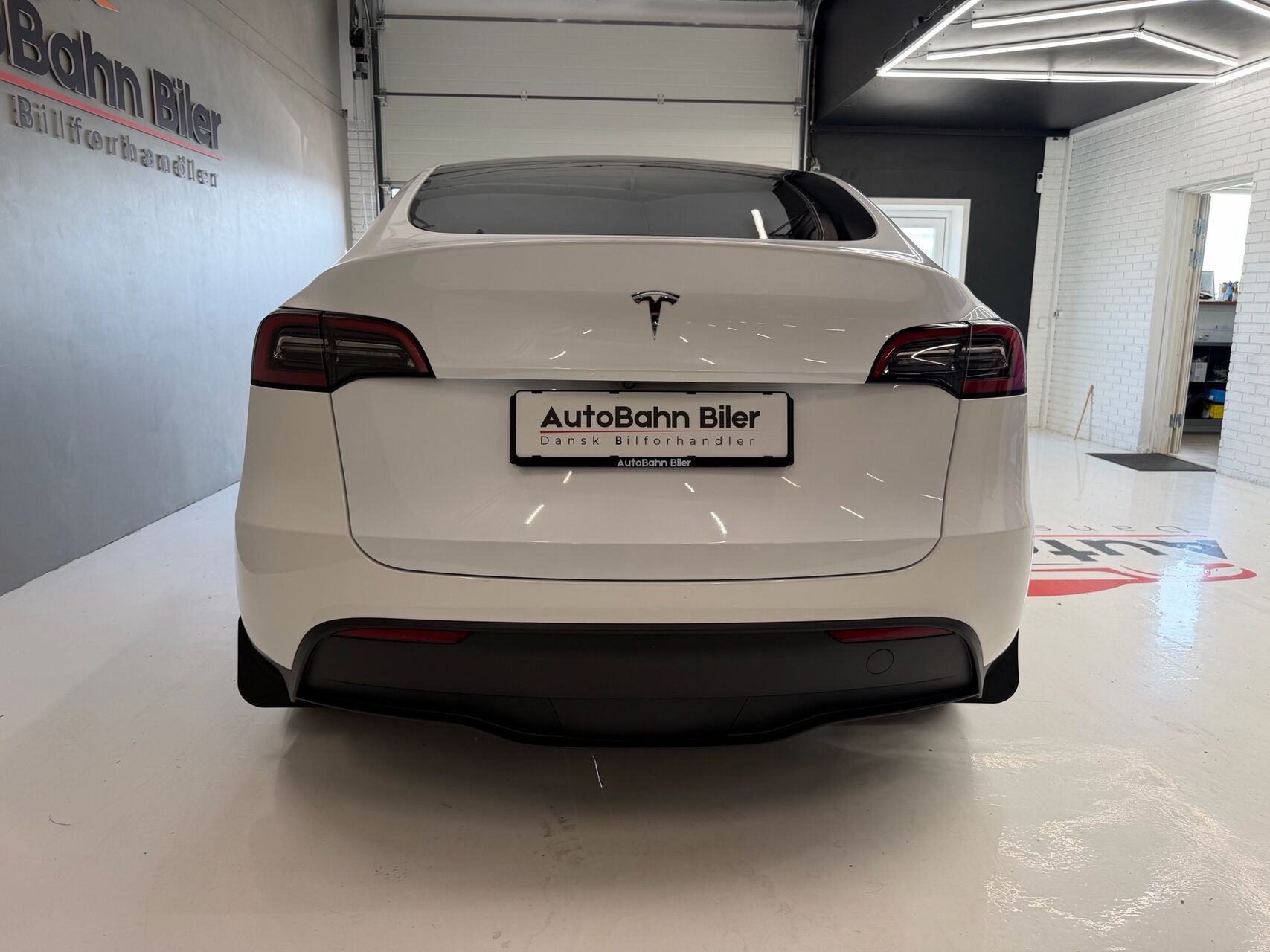 Billede af Tesla Model Y EL RWD 299HK 5d Aut.