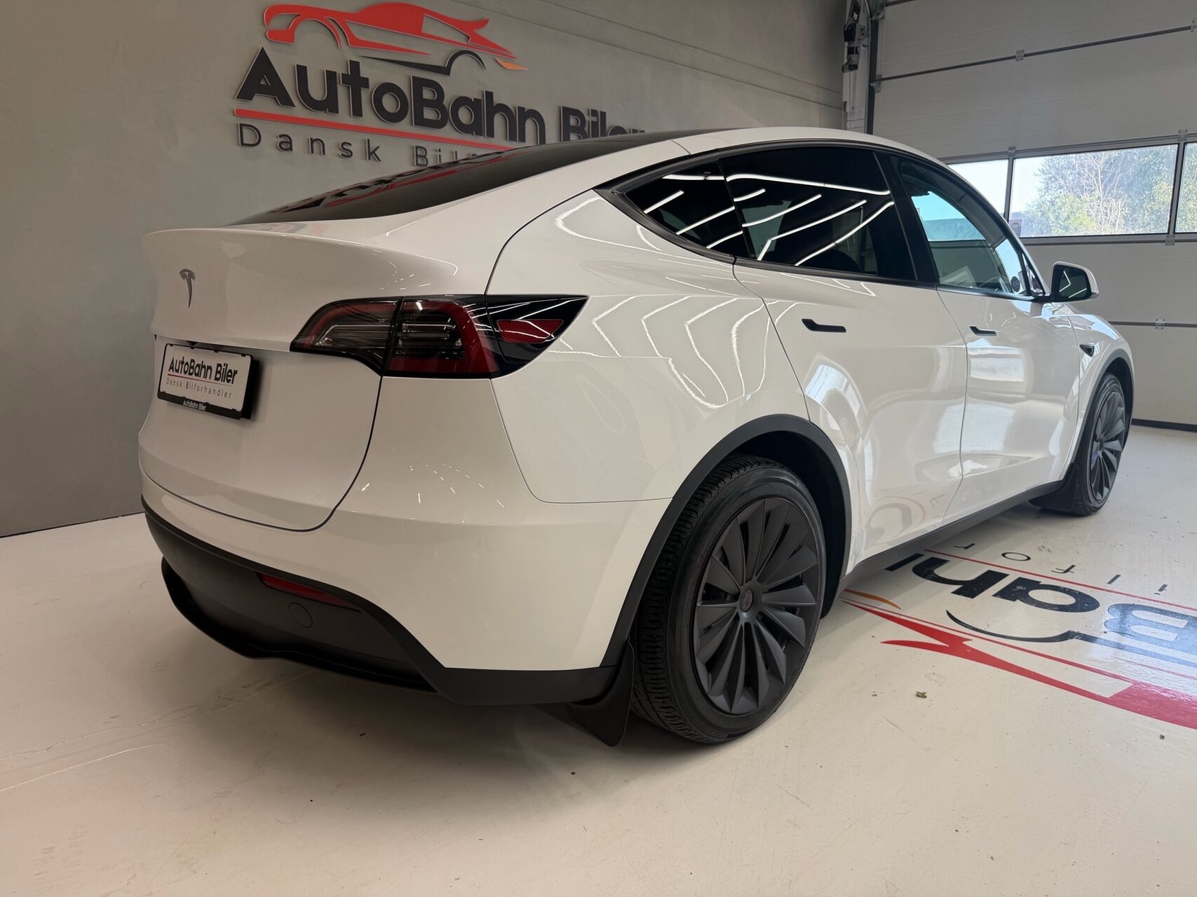 Billede af Tesla Model Y EL RWD 299HK 5d Aut.