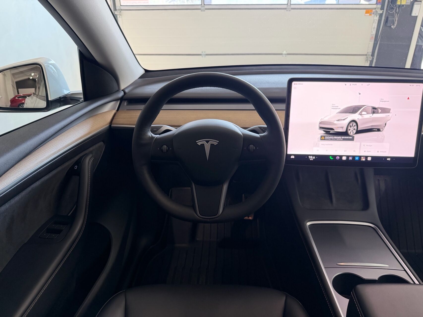Billede af Tesla Model Y EL RWD 299HK 5d Aut.