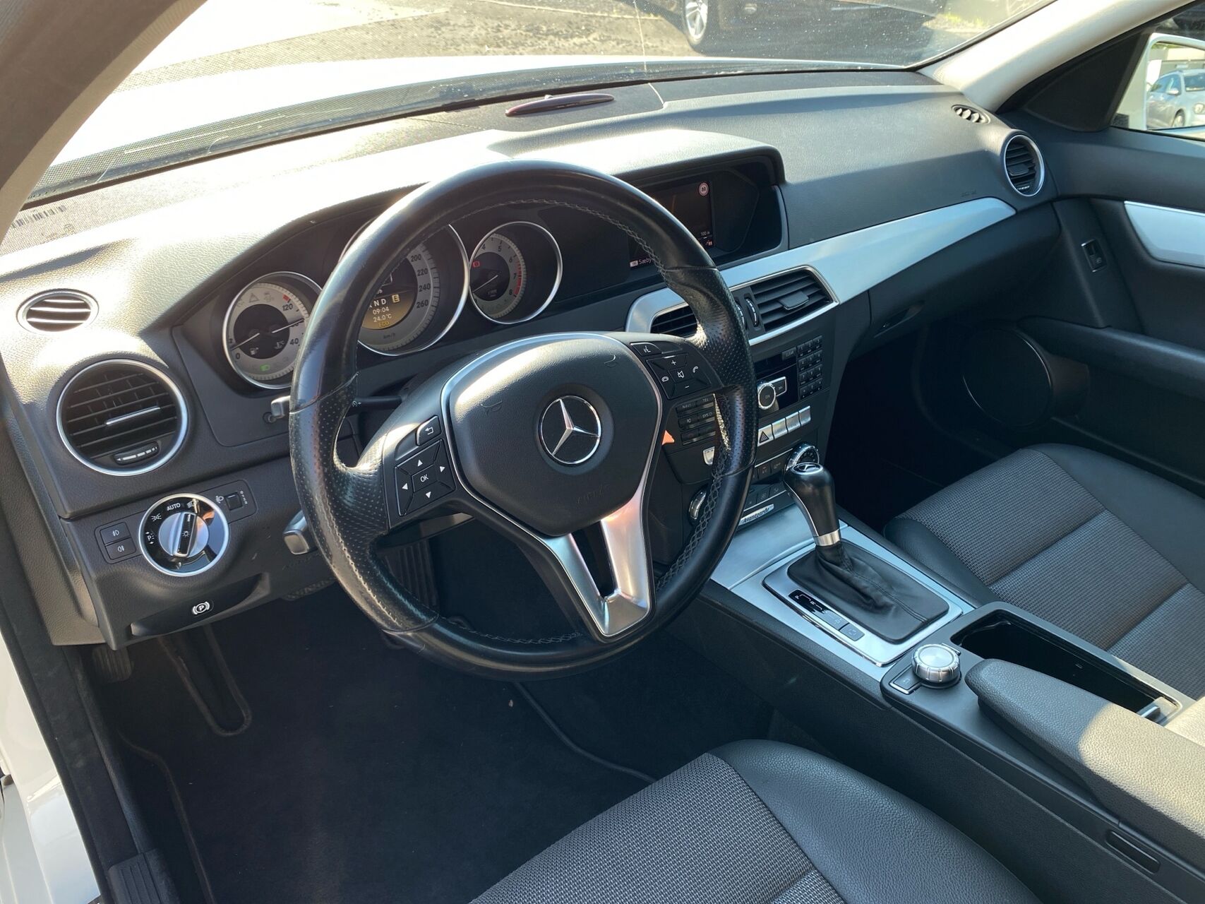 Billede af Mercedes-Benz C180 1,8 CGI BlueEfficiency 156HK Aut.