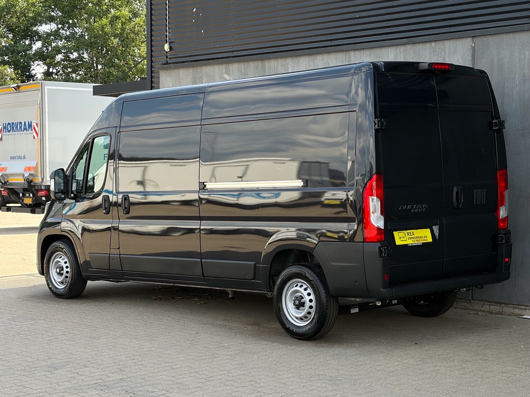 Billede af Fiat Ducato 35M L3H2 2,2 Multijet Pro 180HK Van 8g Aut.