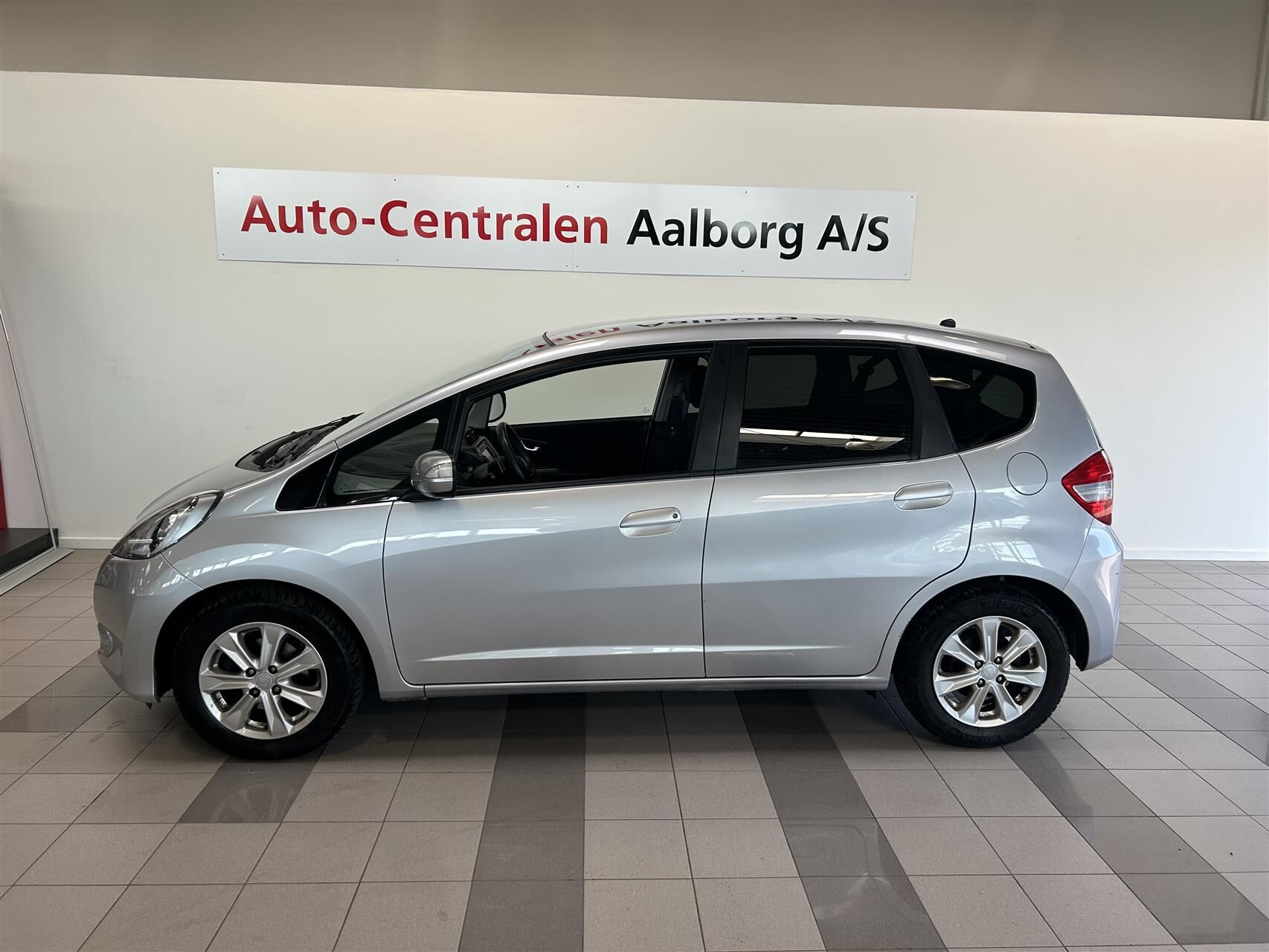 Billede af Honda Jazz 1,4 Comfort Plus CVT 99HK 5d Aut.